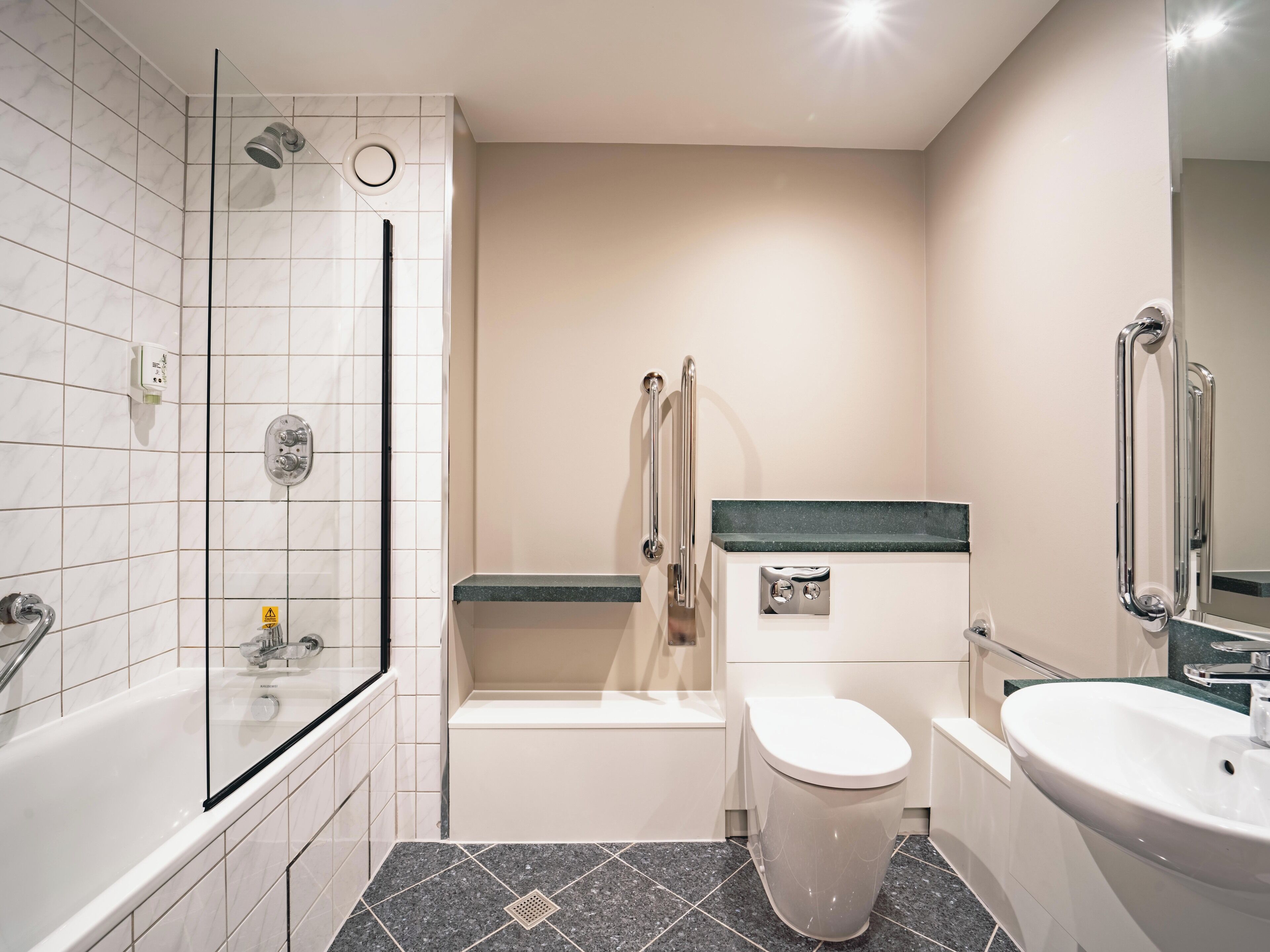 B&B HOTEL London Heathrow