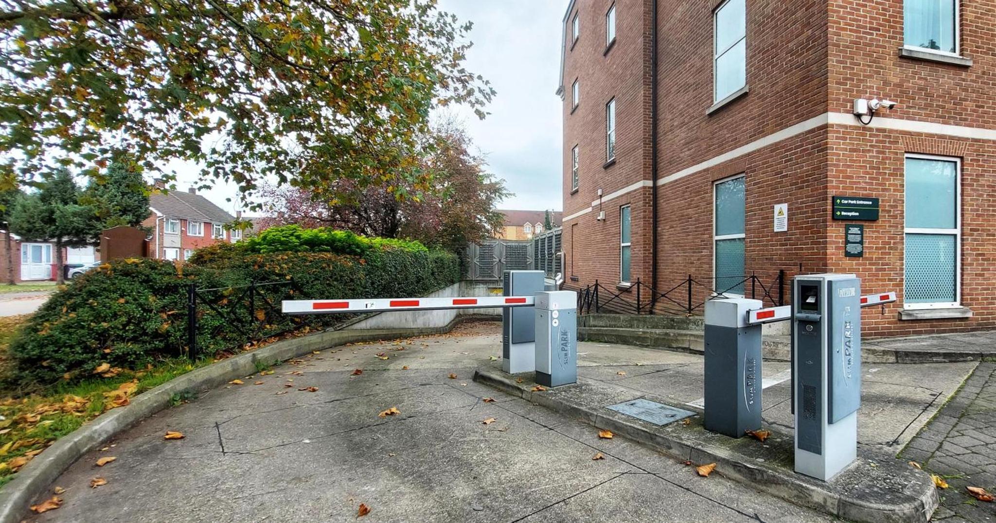 B&B HOTEL London Heathrow