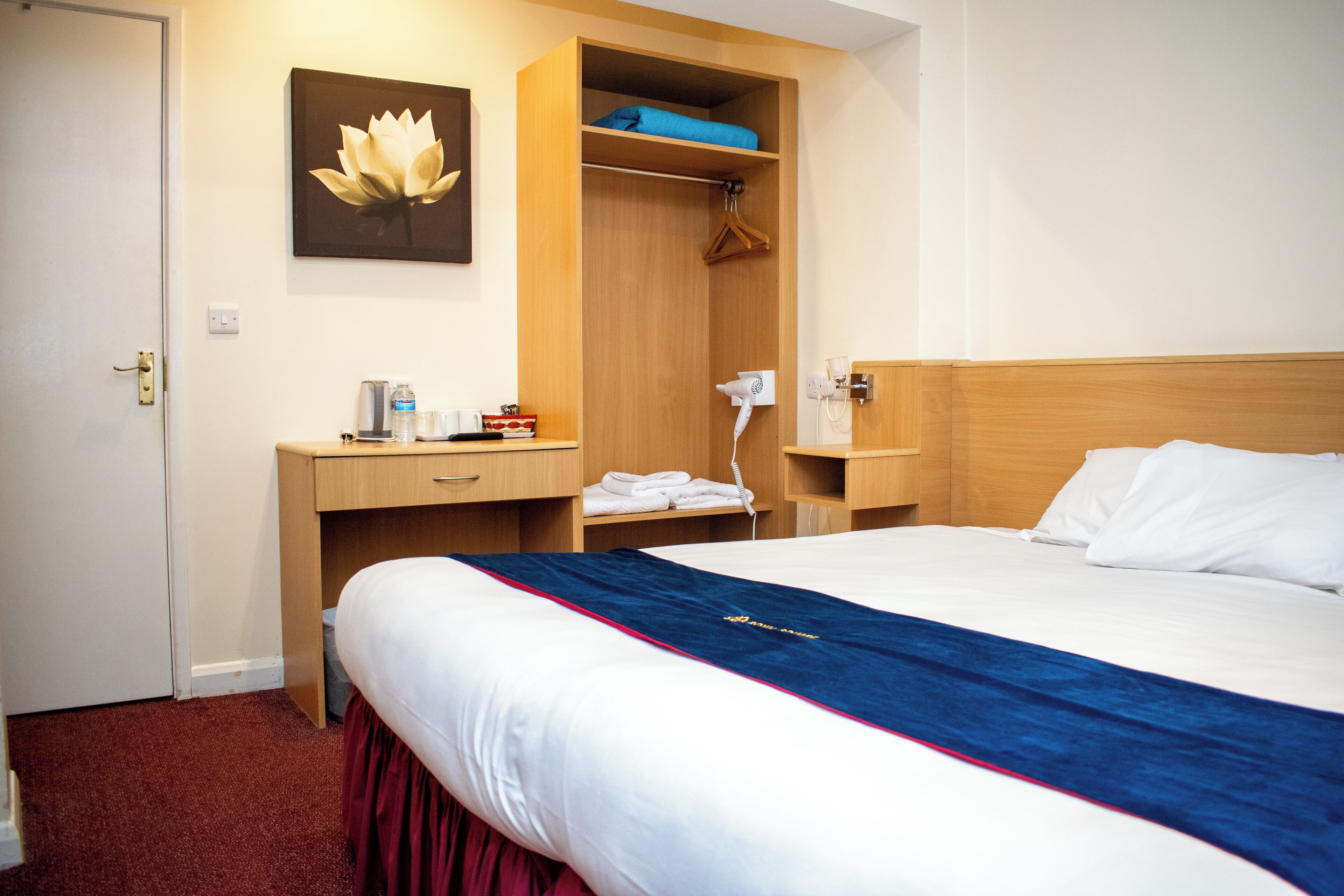 Royal Square Hotel - NEC and Birmingham Airport Royal Square Hotel - NEC and Birmingham Airport