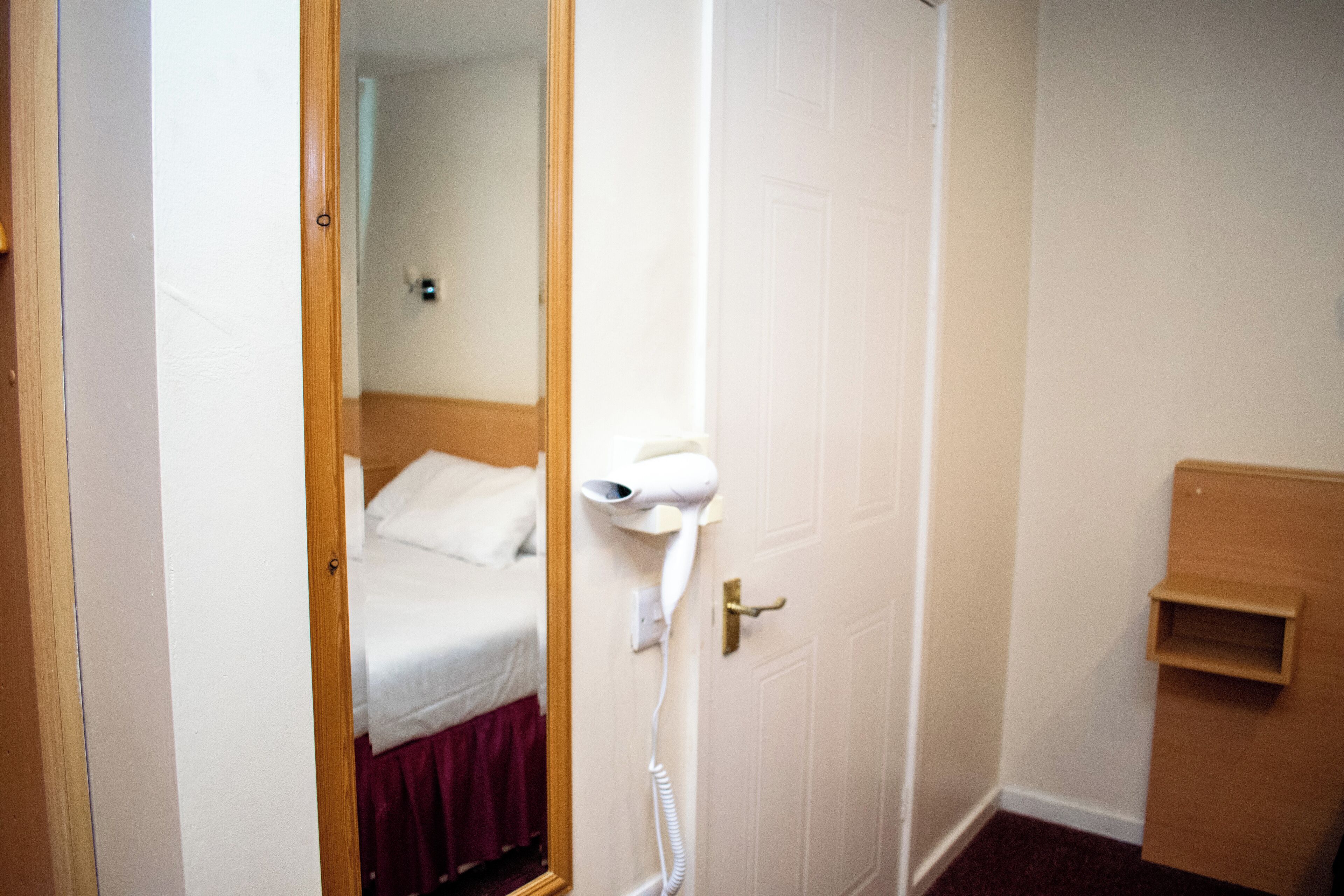Royal Square Hotel - NEC and Birmingham Airport Royal Square Hotel - NEC and Birmingham Airport