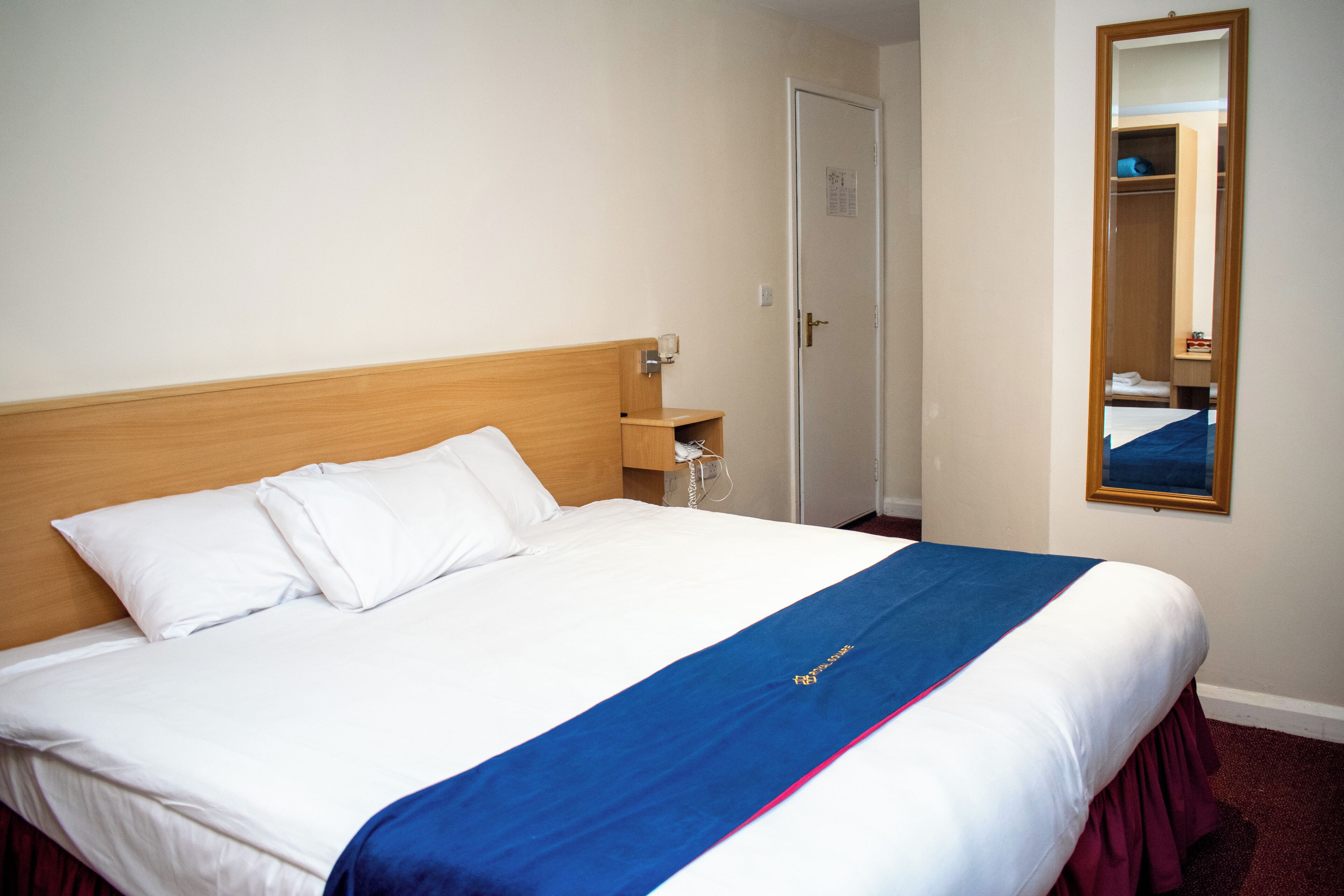 Royal Square Hotel - NEC and Birmingham Airport Royal Square Hotel - NEC and Birmingham Airport
