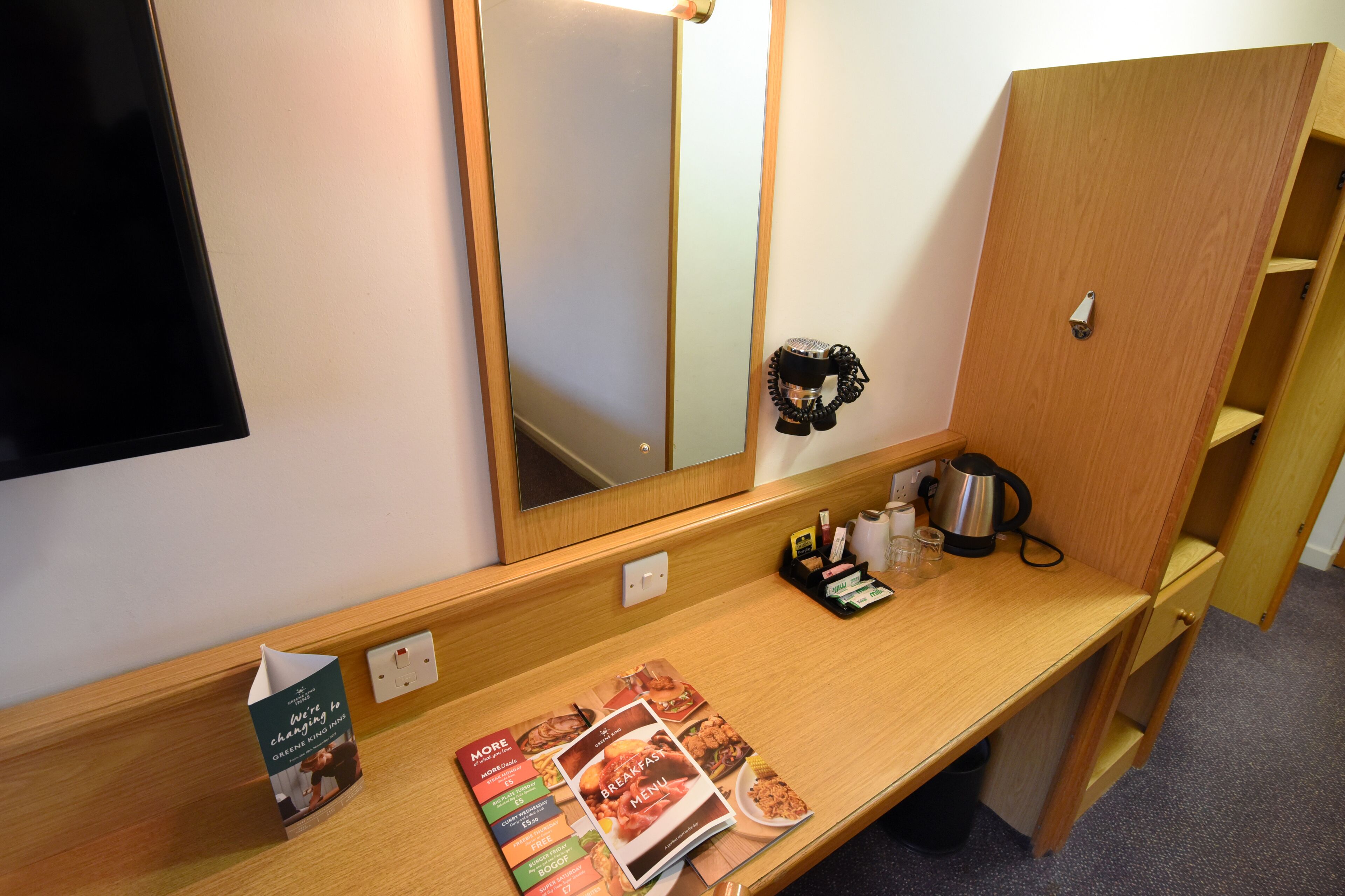 The Royal Oak by Greene King inns