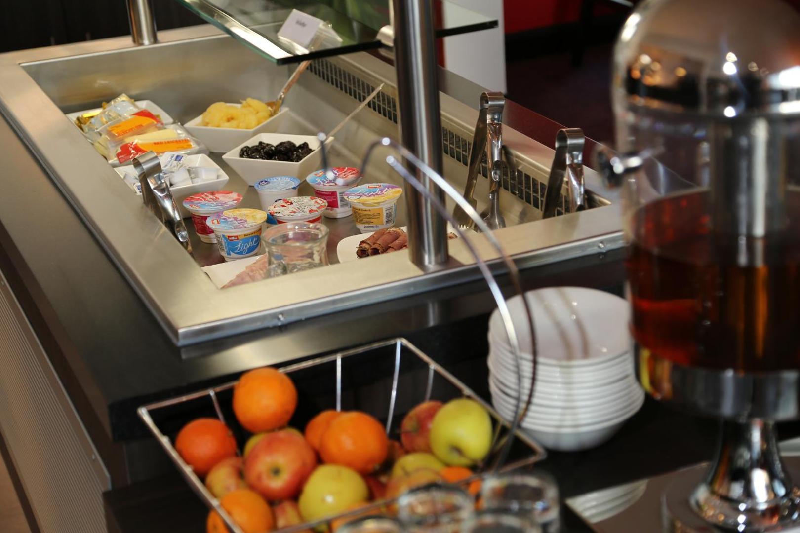 Ramada by Wyndham Wakefield