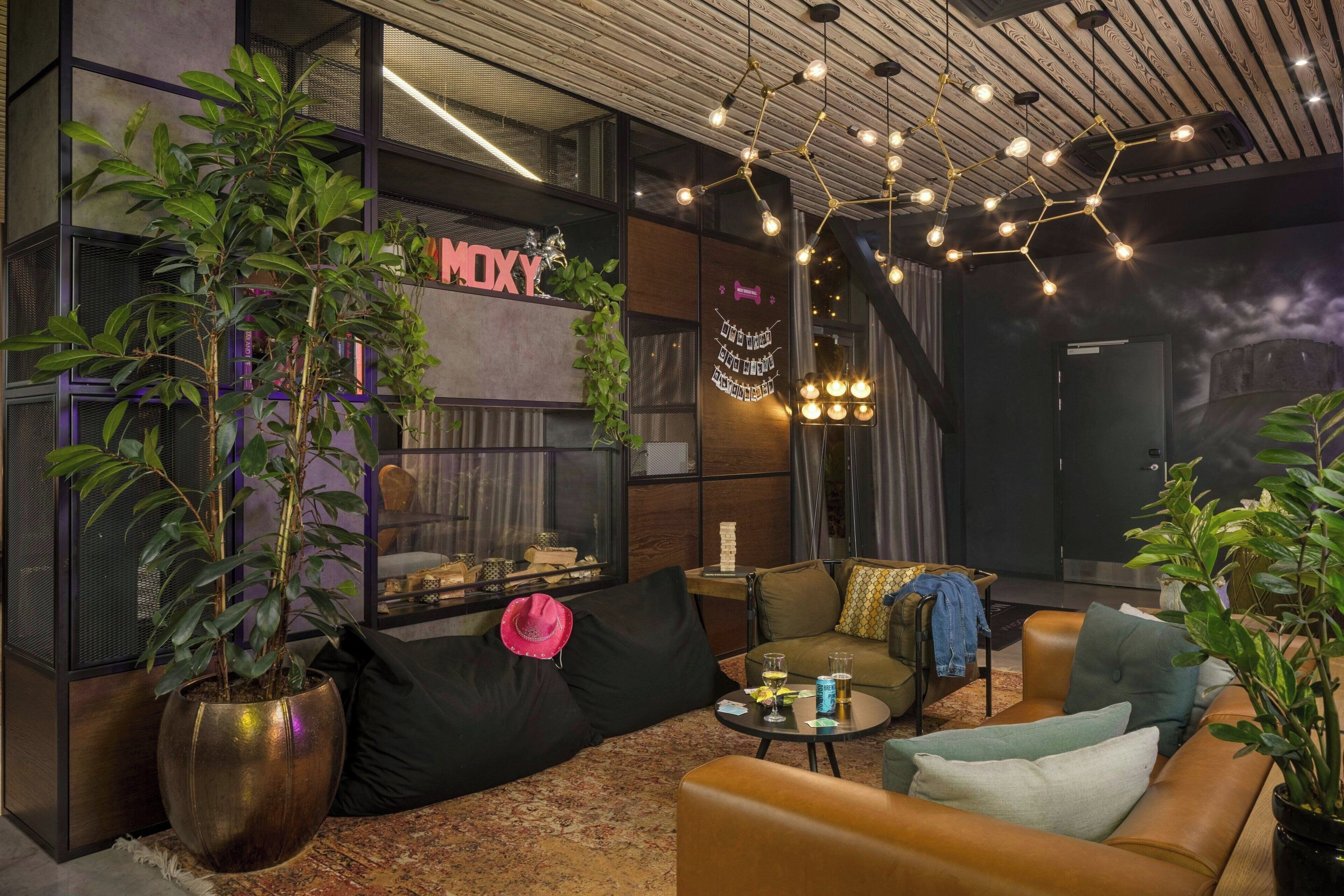 Moxy York