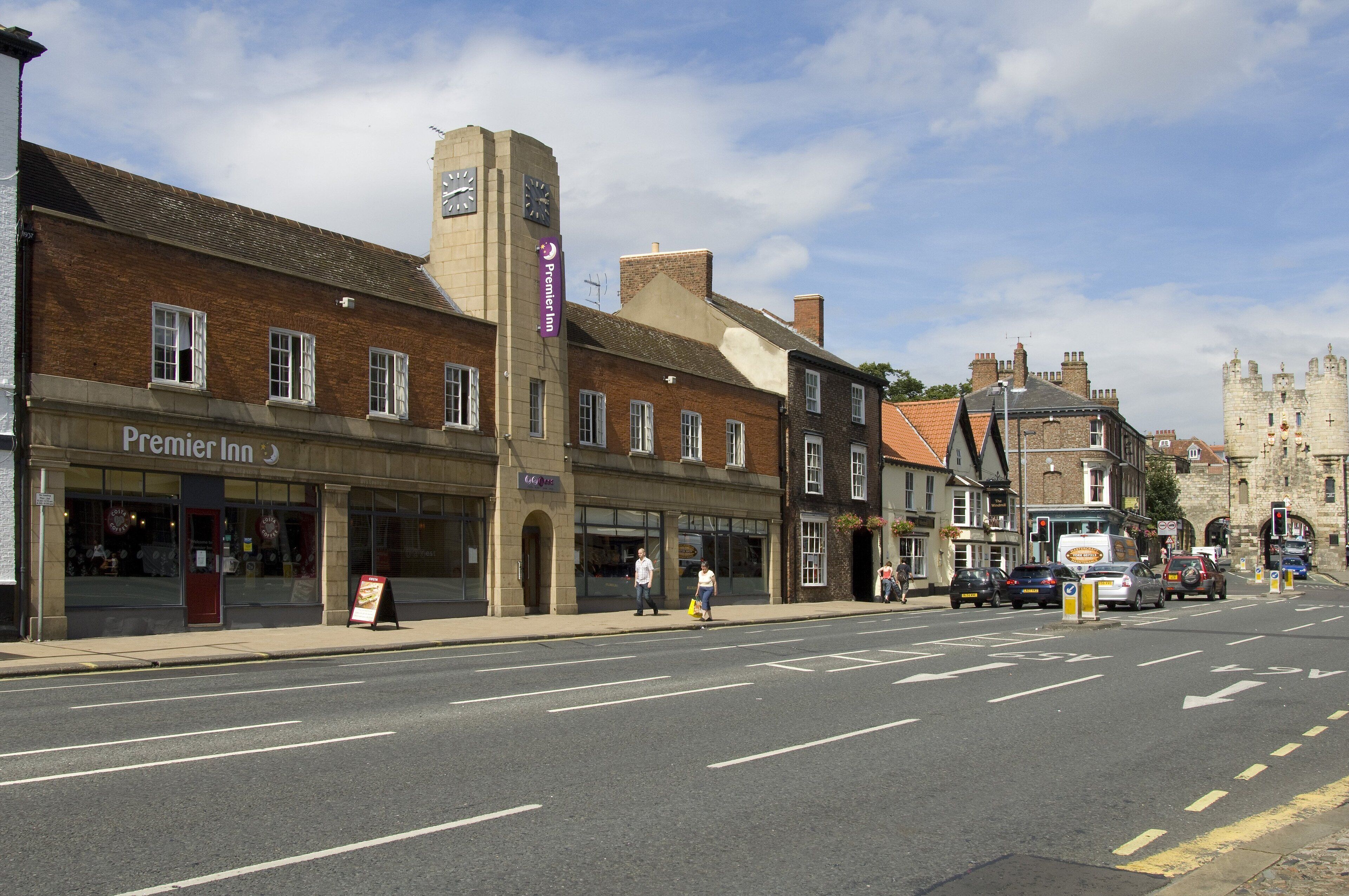 Premier Inn York City (Blossom St North) Hotel