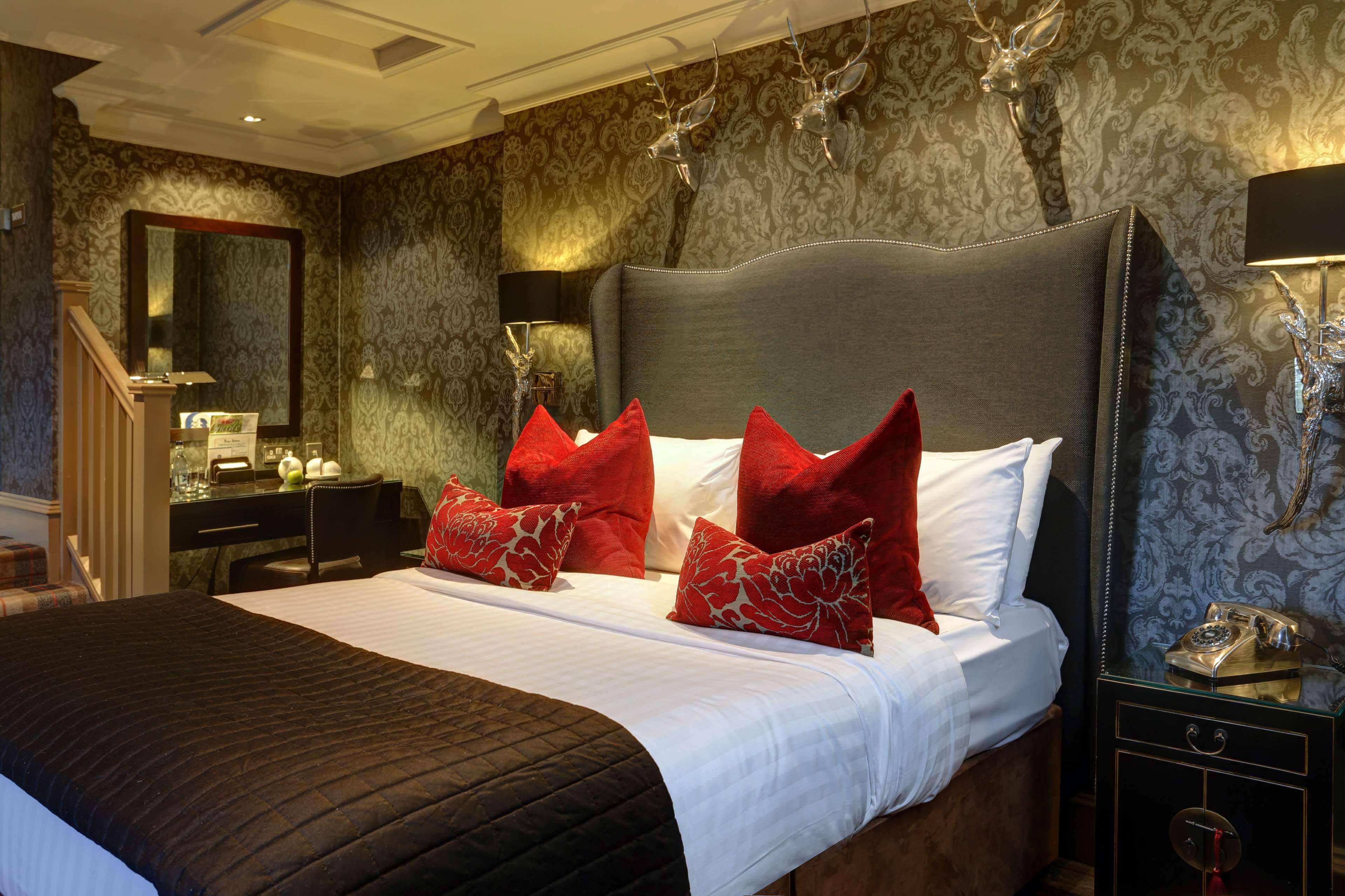 Eglinton Arms Hotel, Premier Collection