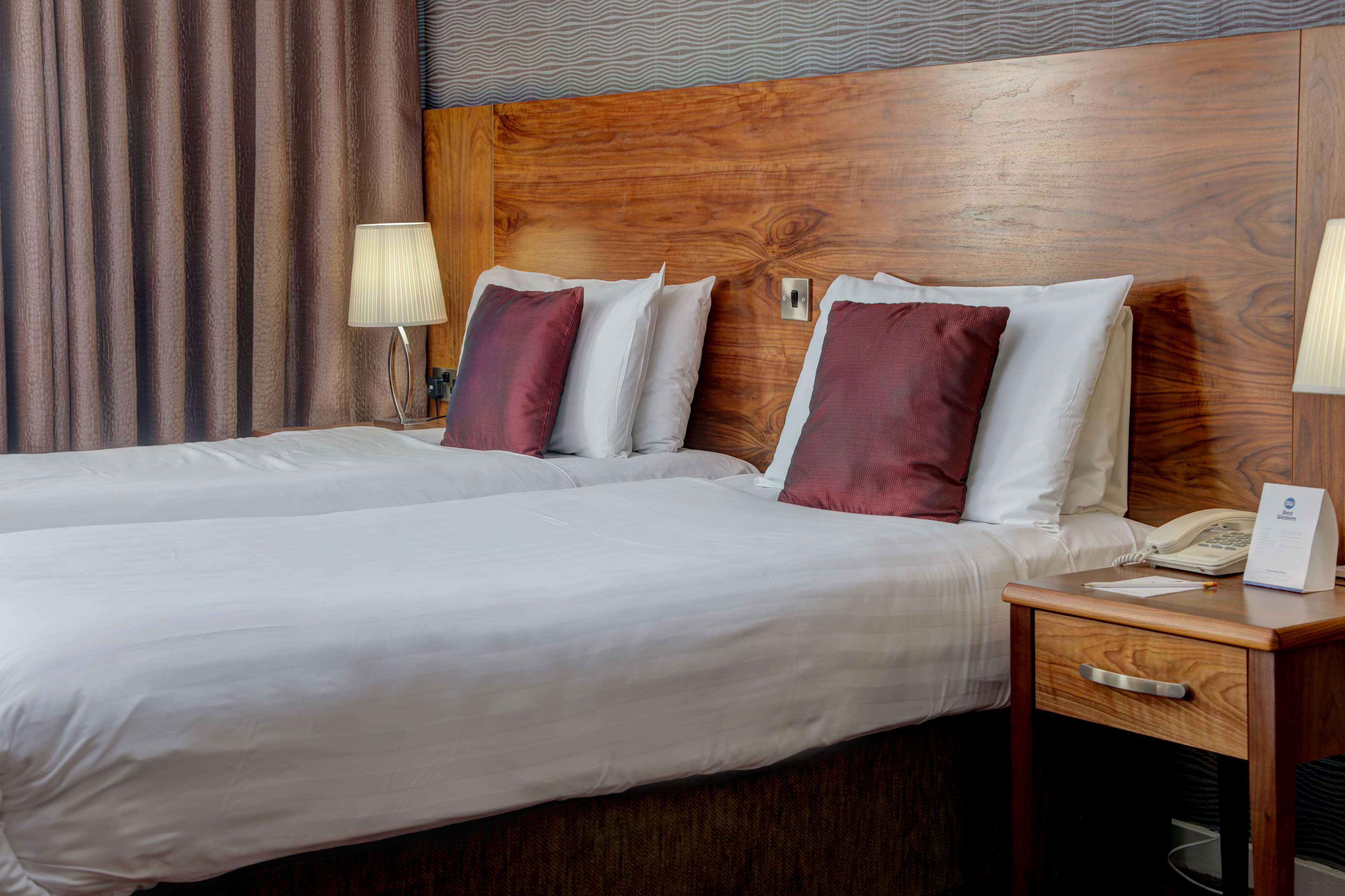 Best Western Kings Manor Hotel