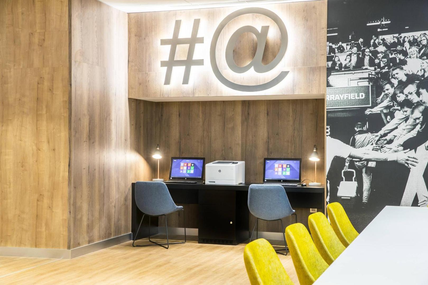 Courtyard Edinburgh West