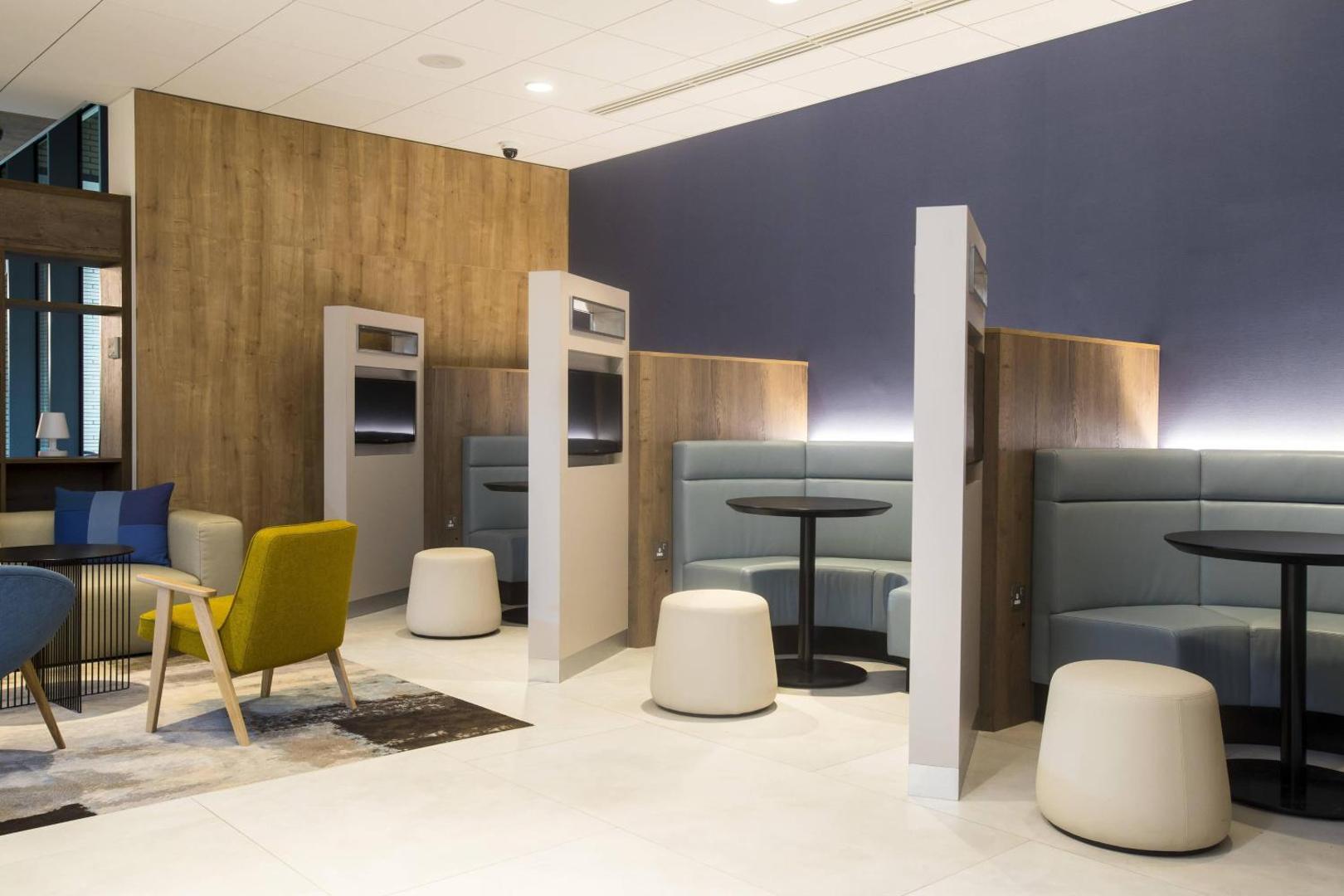 Courtyard Edinburgh West