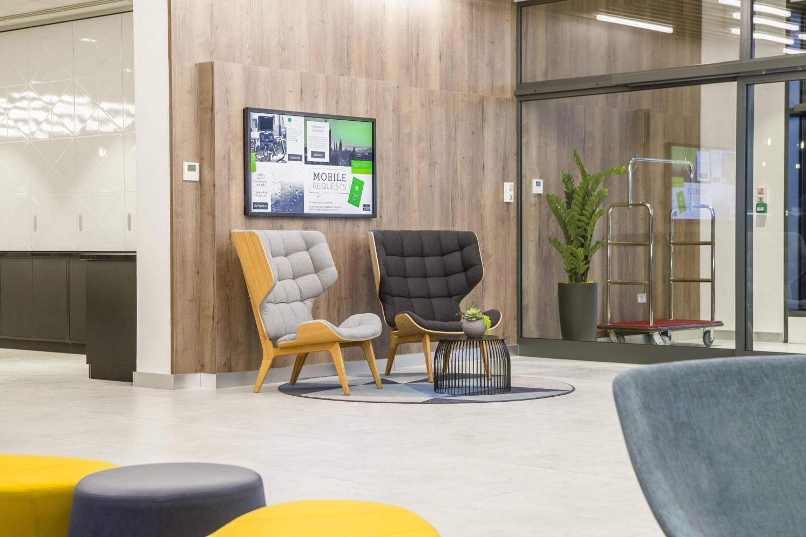 Courtyard Edinburgh West