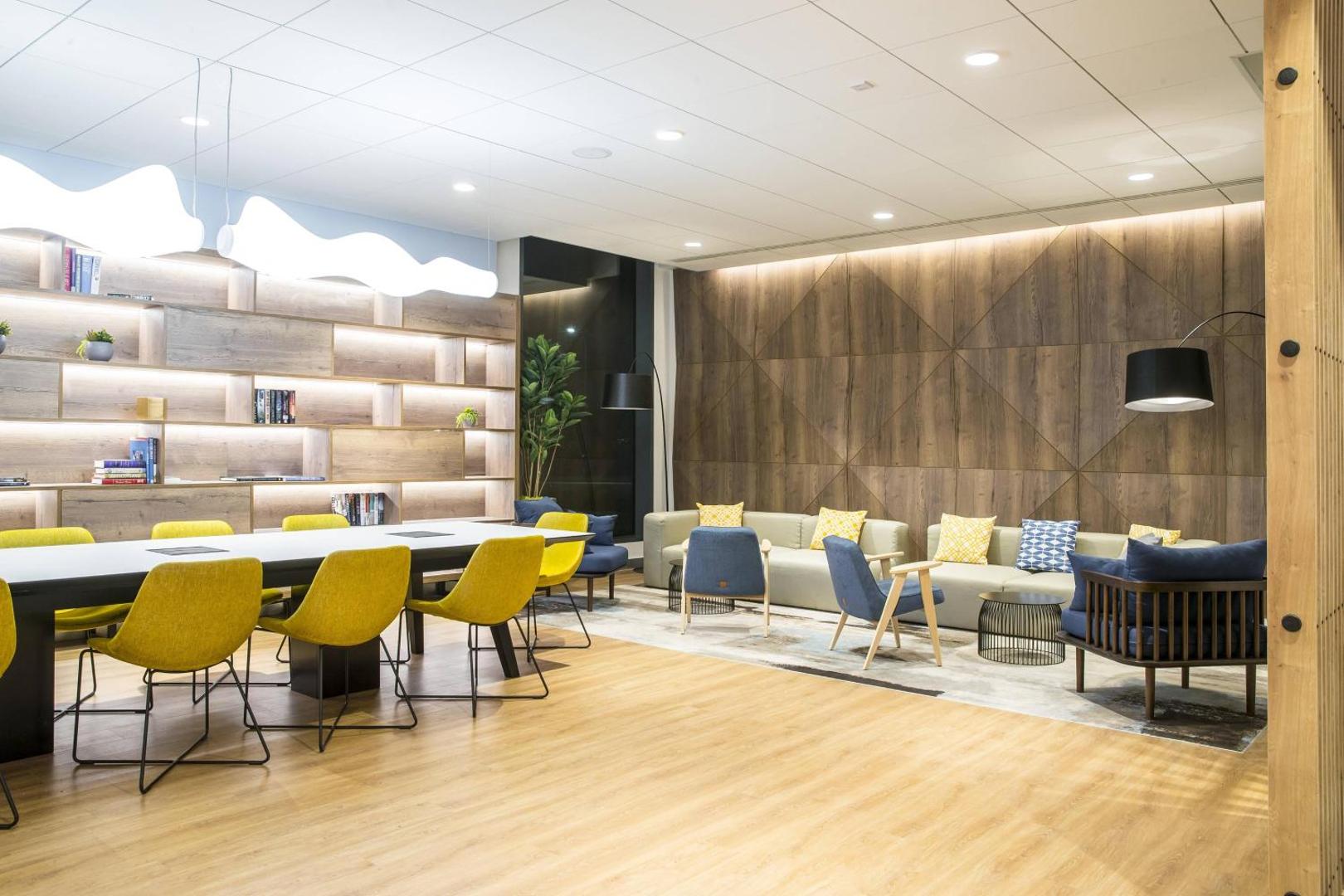 Courtyard Edinburgh West