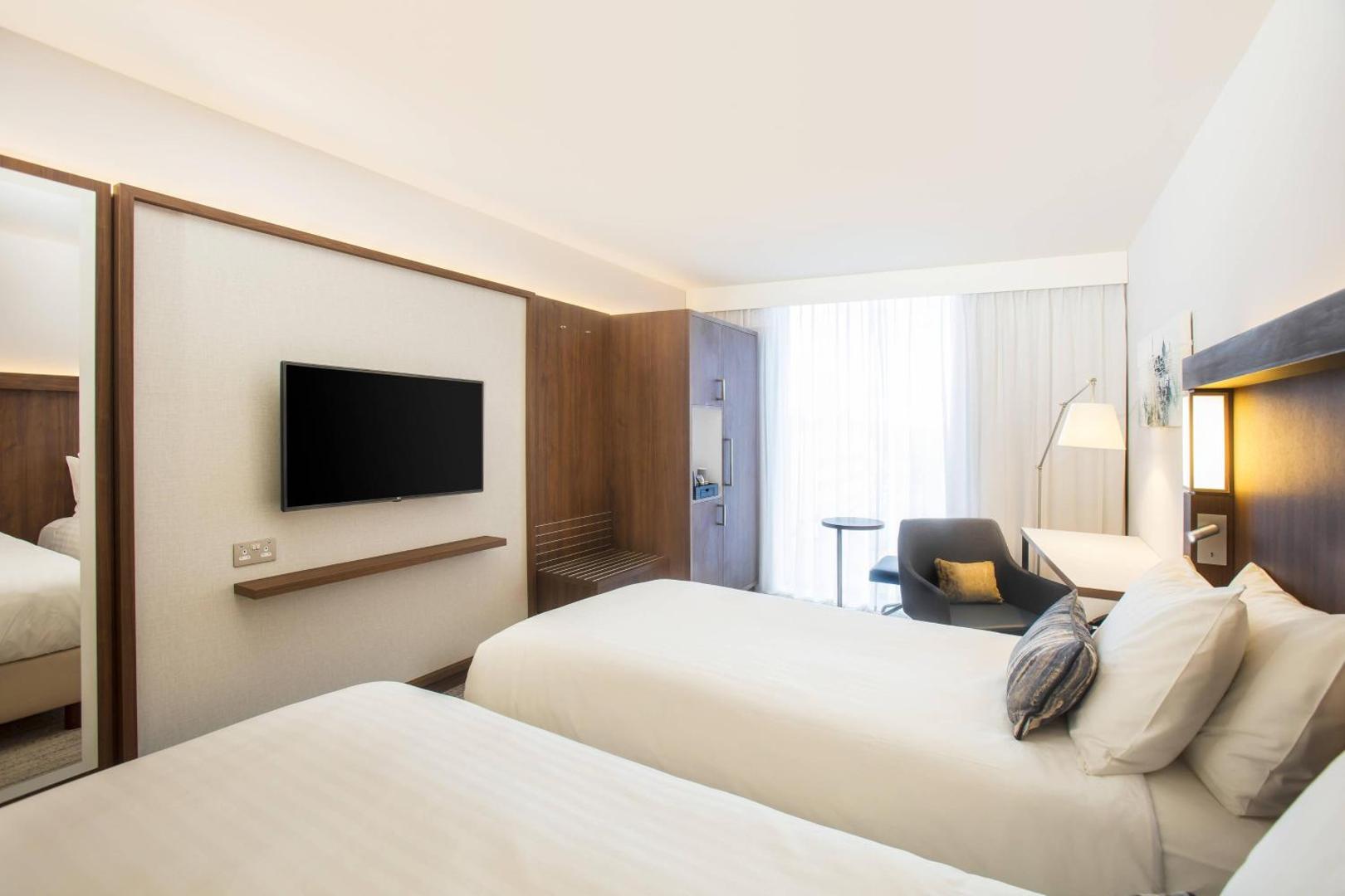 Courtyard Edinburgh West