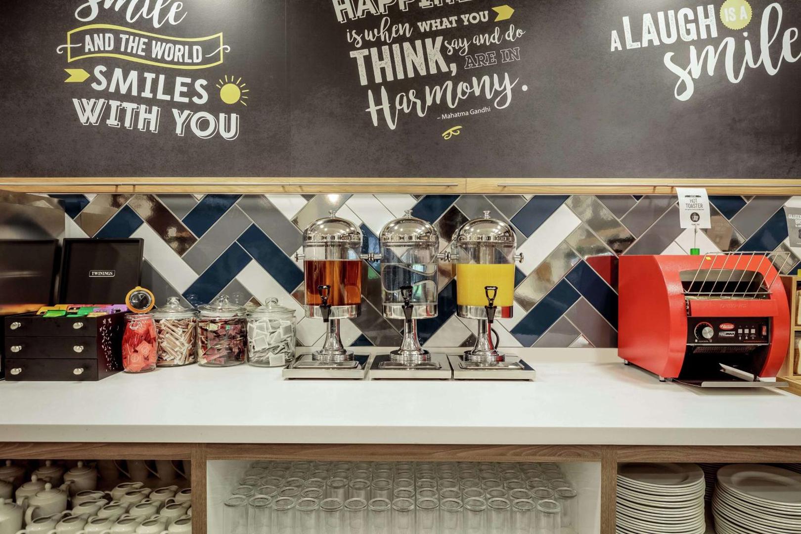 Hampton by Hilton Edinburgh Airport Hampton by Hilton Edinburgh Airport