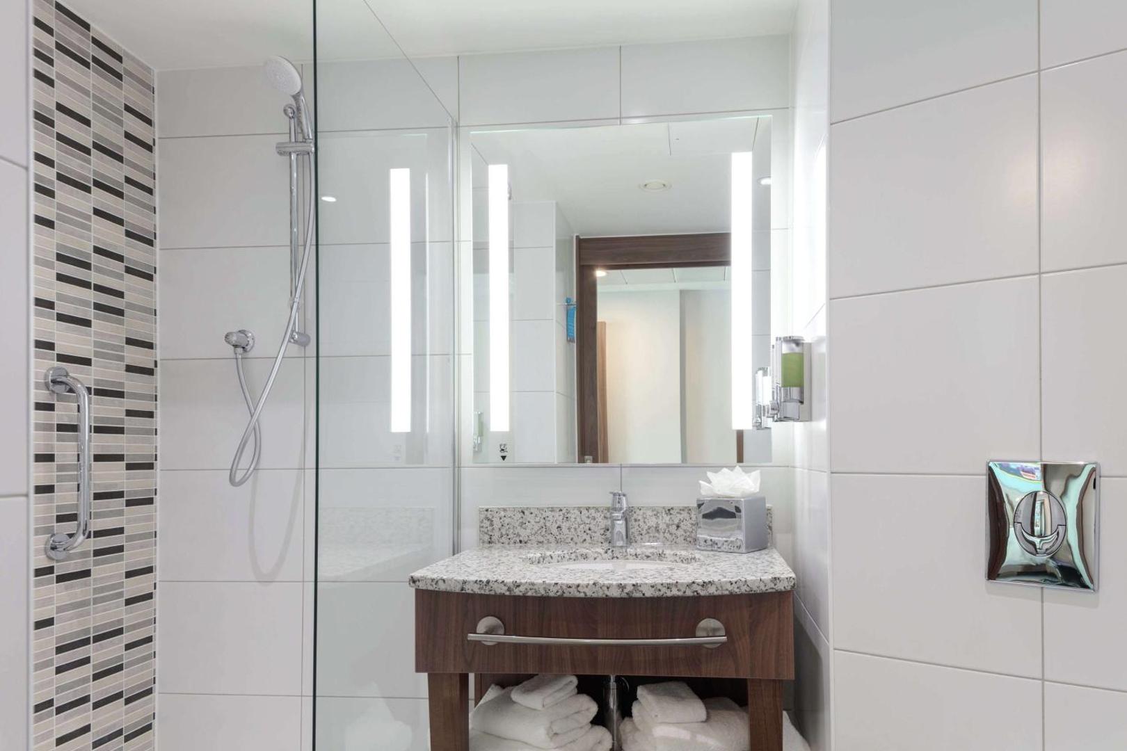 Hampton by Hilton Edinburgh Airport Hampton by Hilton Edinburgh Airport