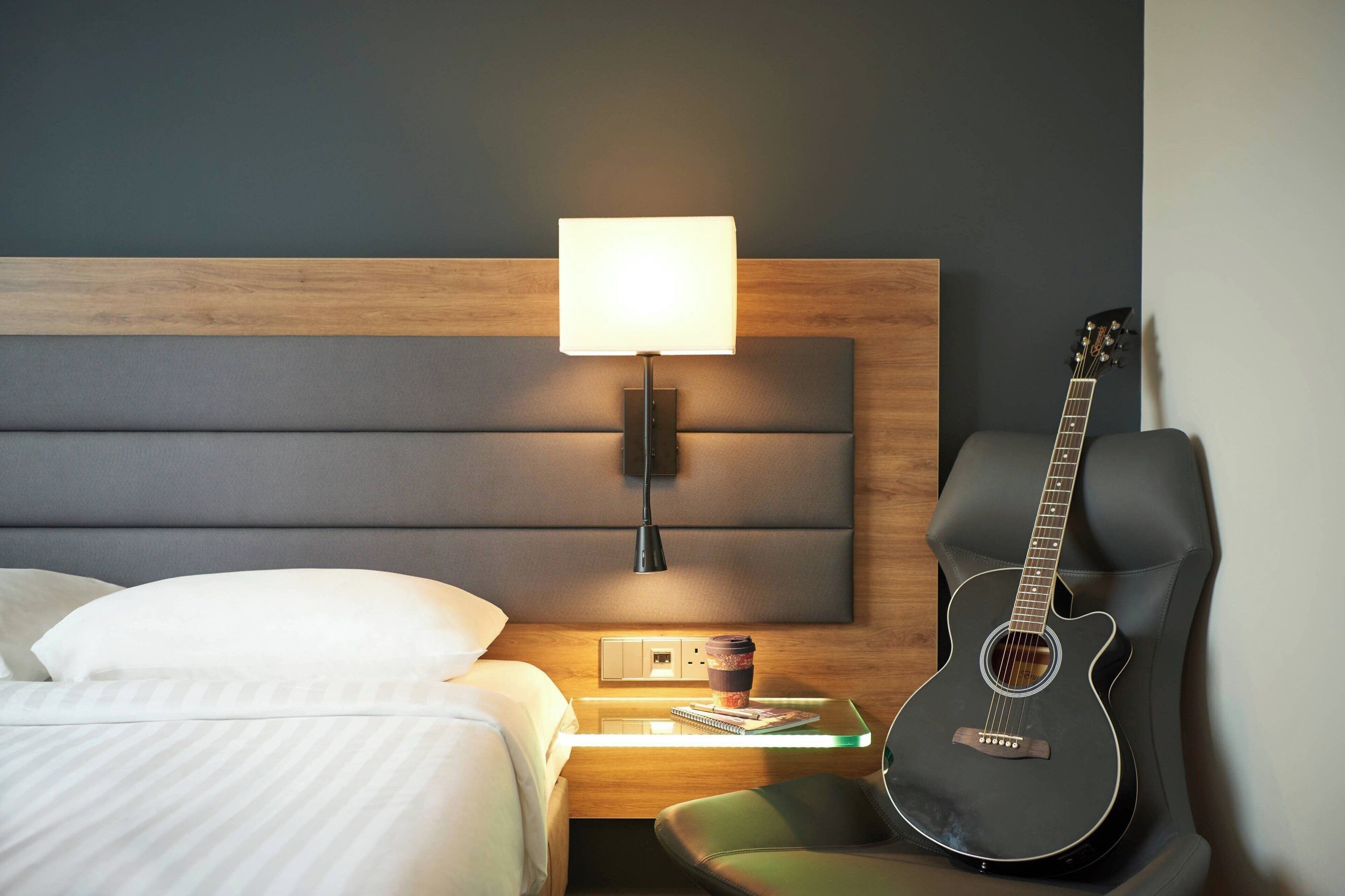 Moxy Edinburgh Airport