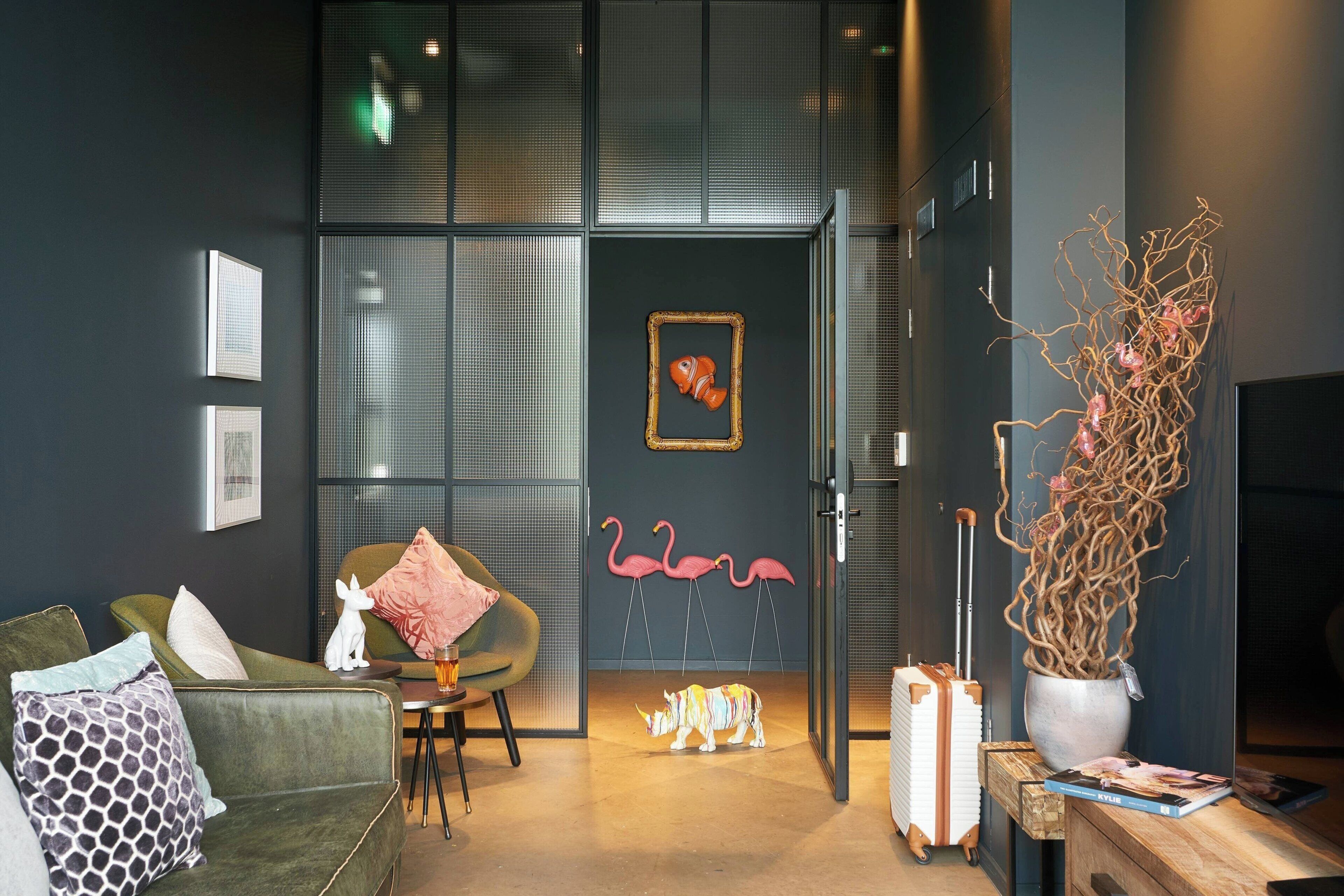 Moxy Edinburgh Airport