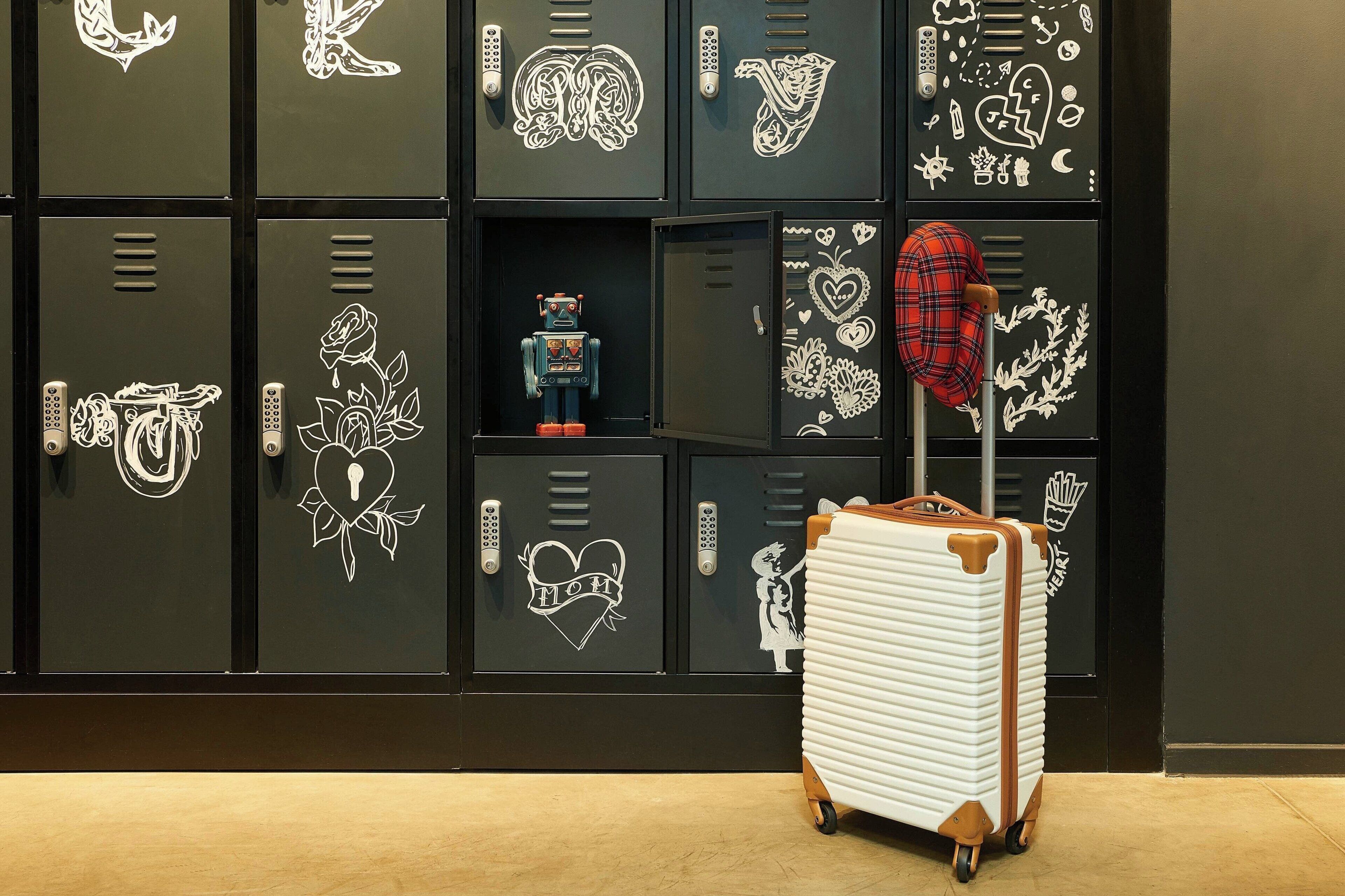 Moxy Edinburgh Airport