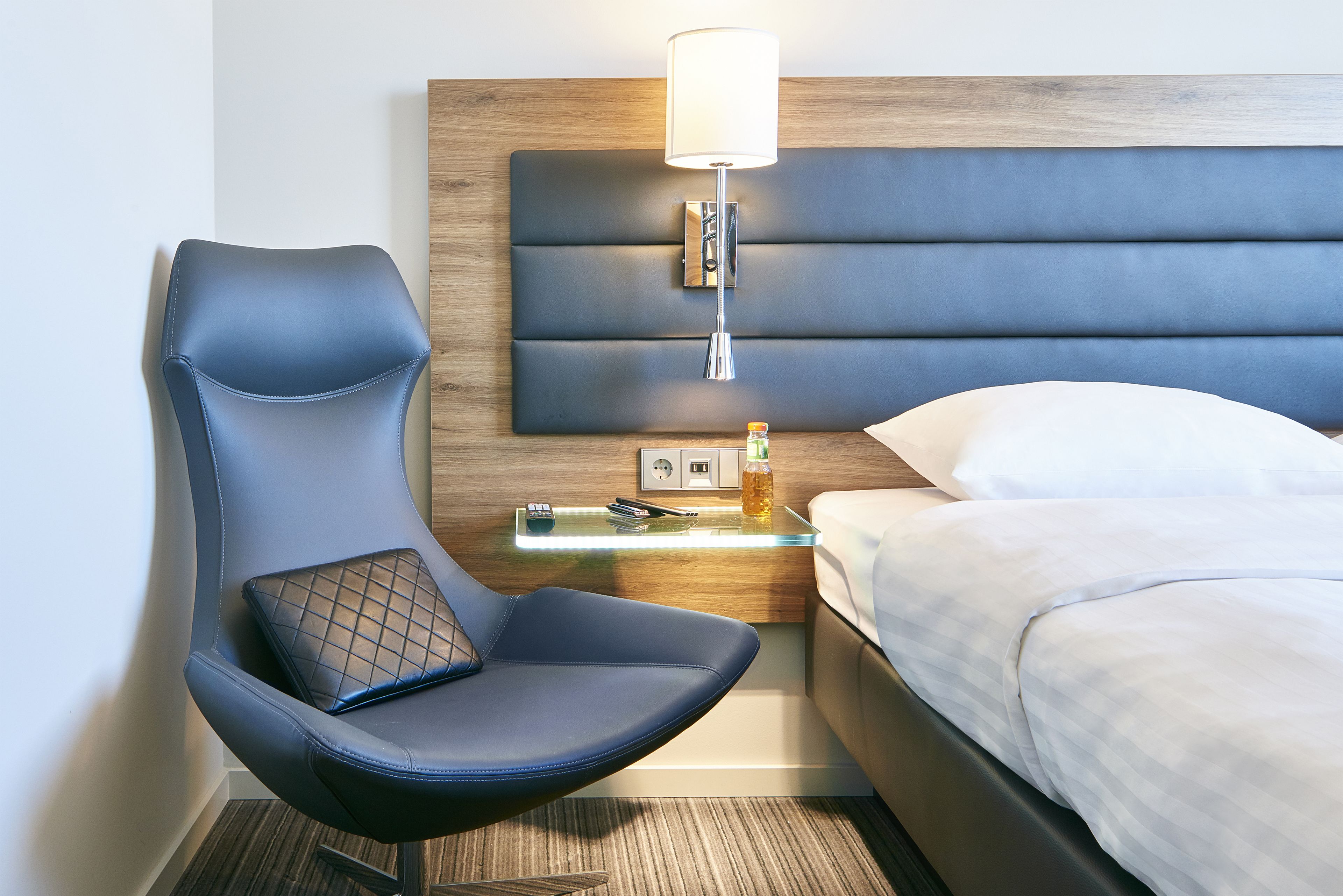 Moxy Edinburgh Airport