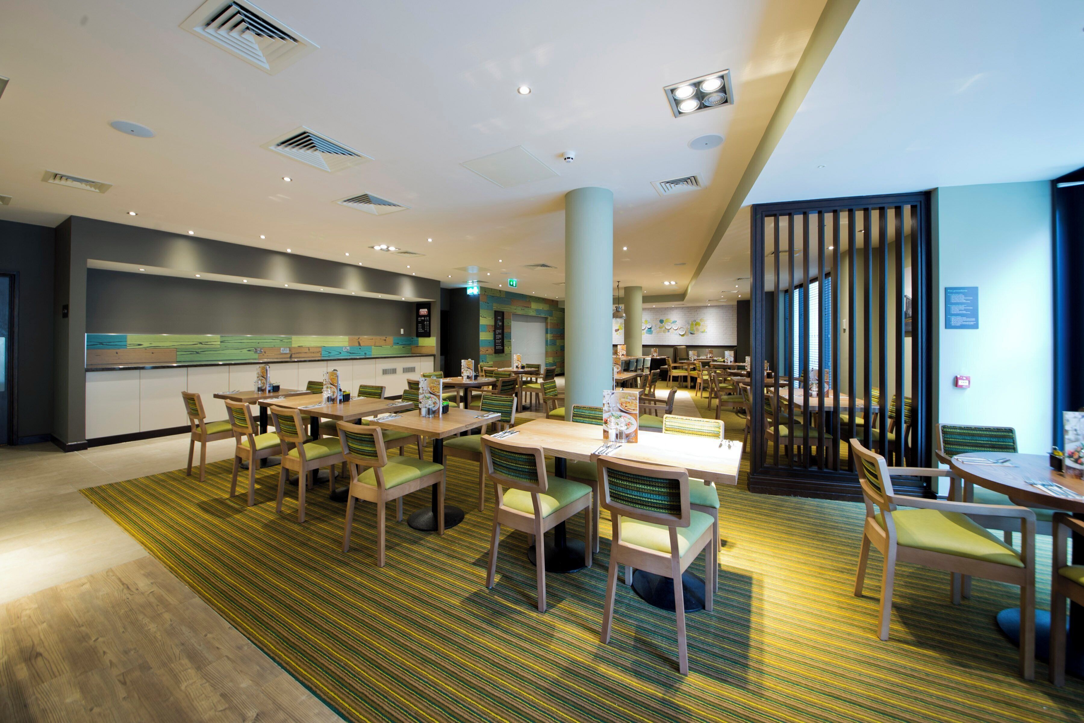 Premier Inn Edinburgh City Centre Royal Mile Premier Inn Edinburgh City Centre Royal Mile