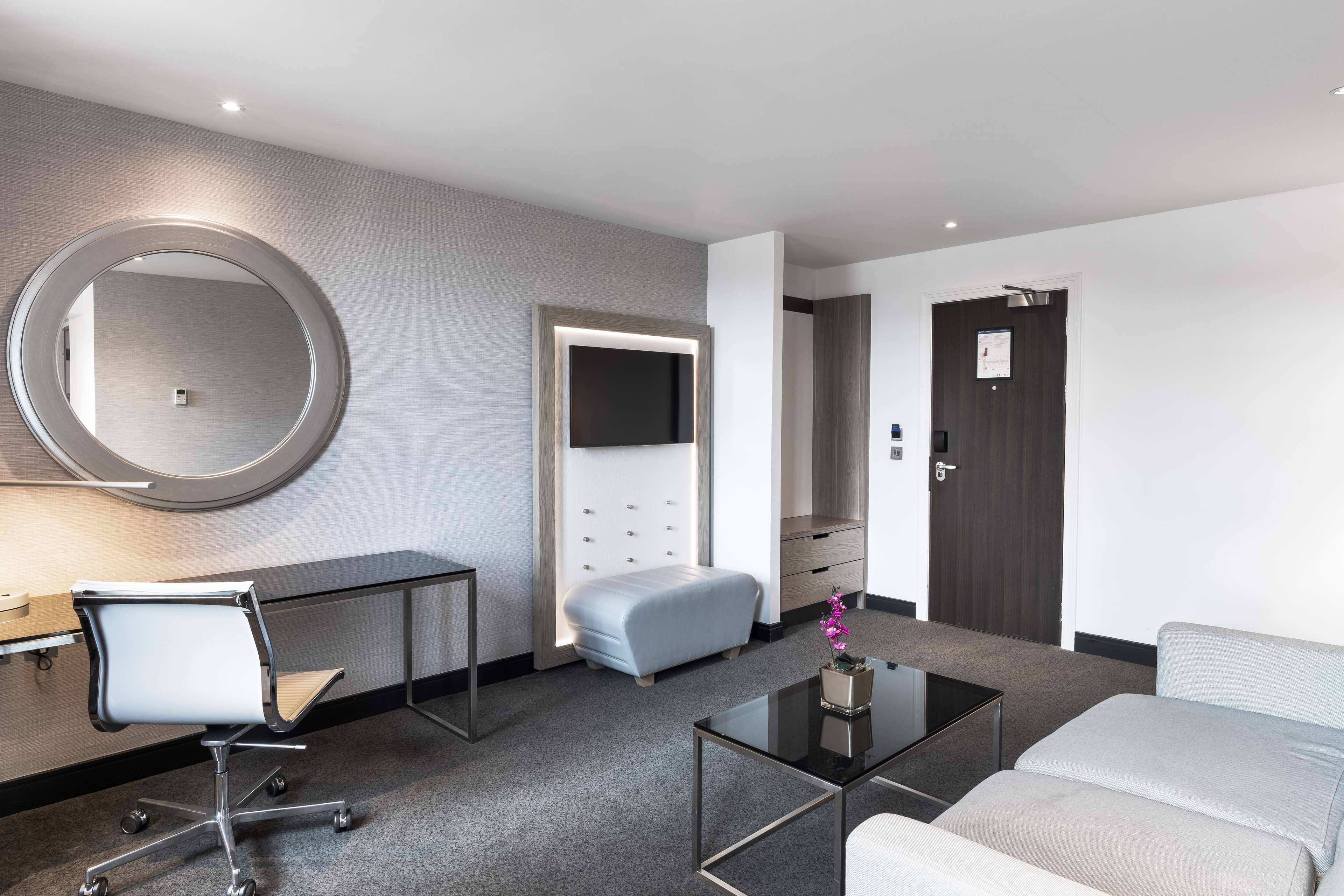 Radisson Blu Edinburgh Radisson Blu Edinburgh