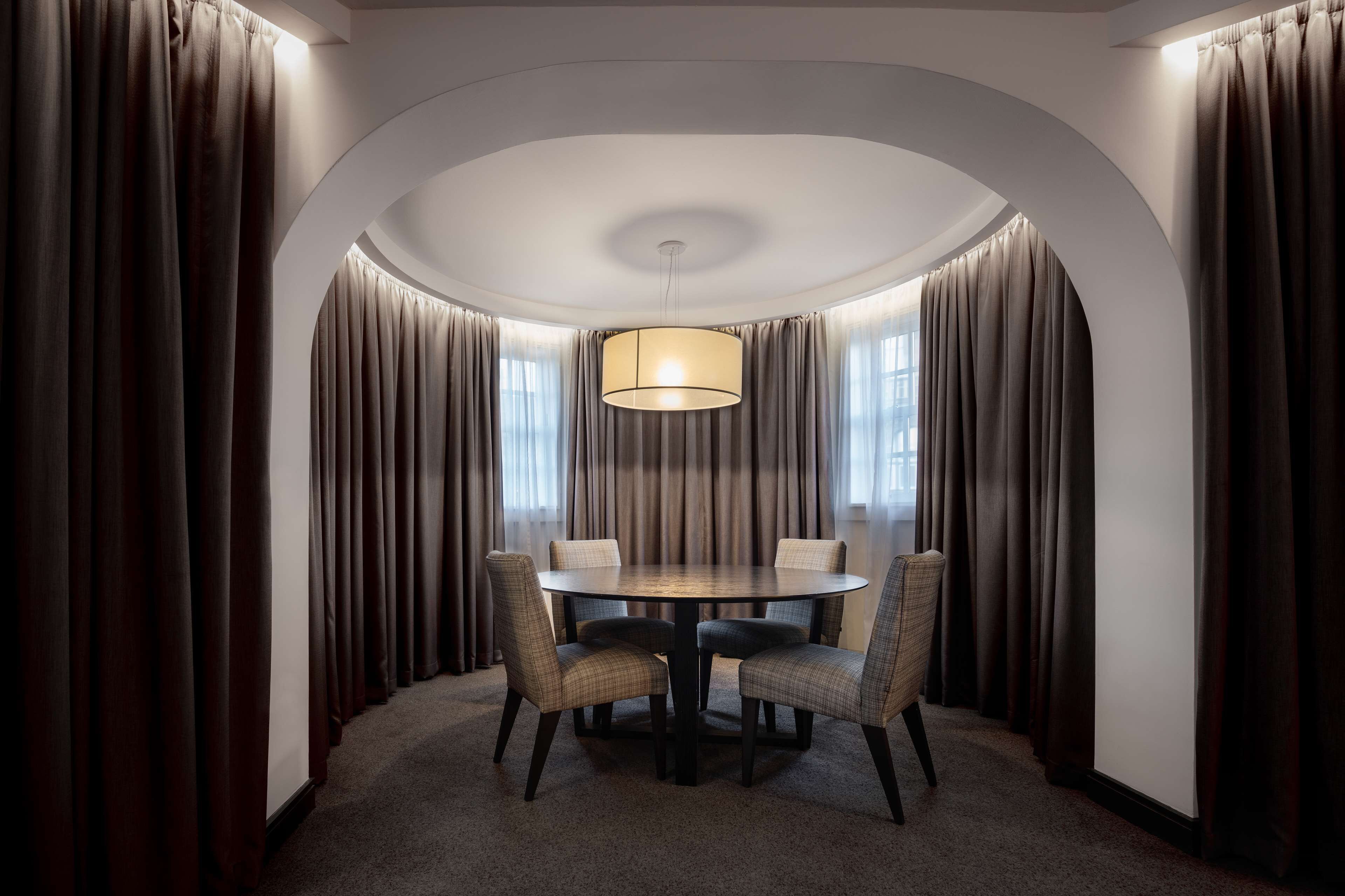 Radisson Blu Edinburgh Radisson Blu Edinburgh