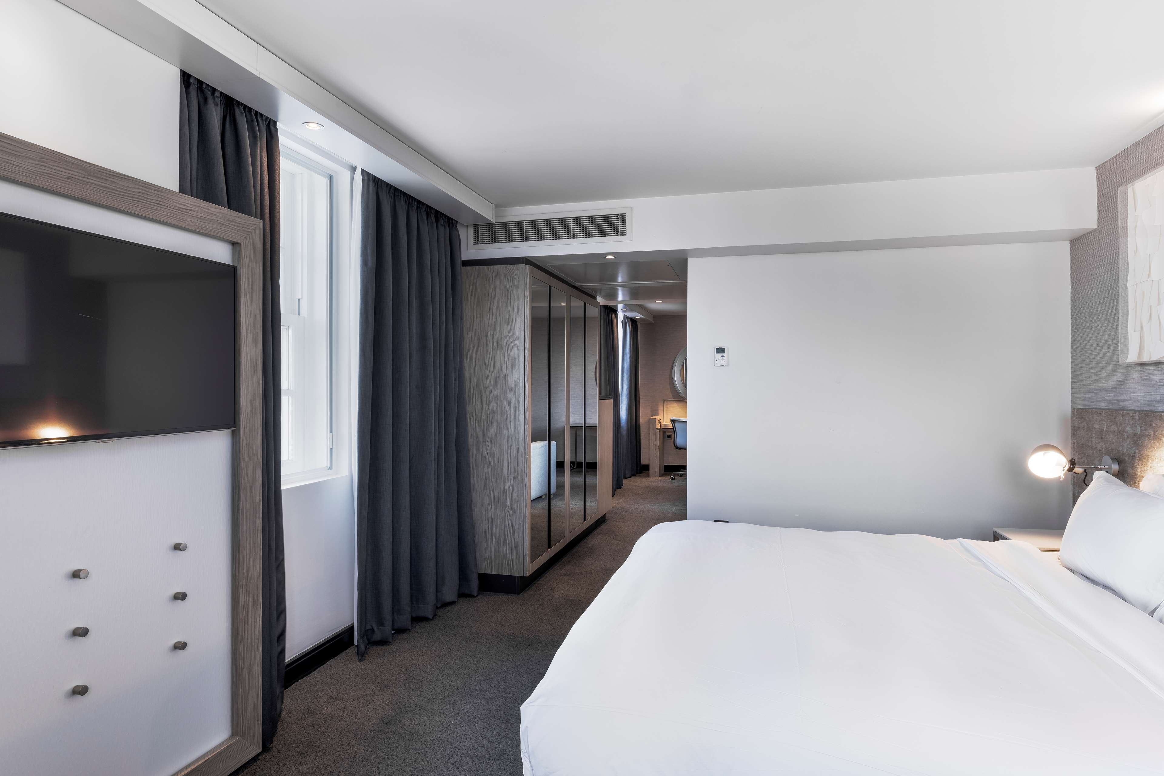 Radisson Blu Edinburgh Radisson Blu Edinburgh