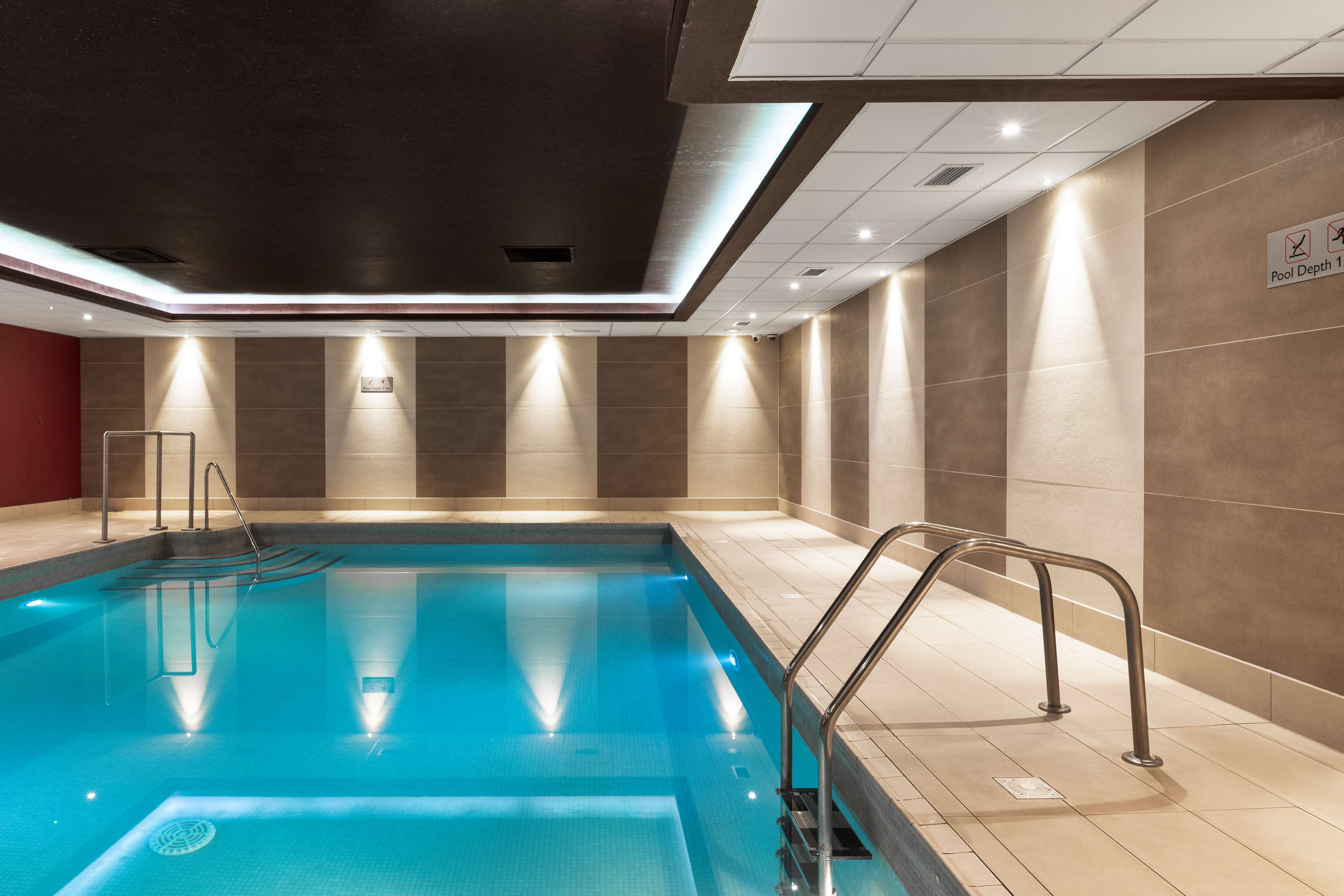 Radisson Blu Edinburgh Radisson Blu Edinburgh