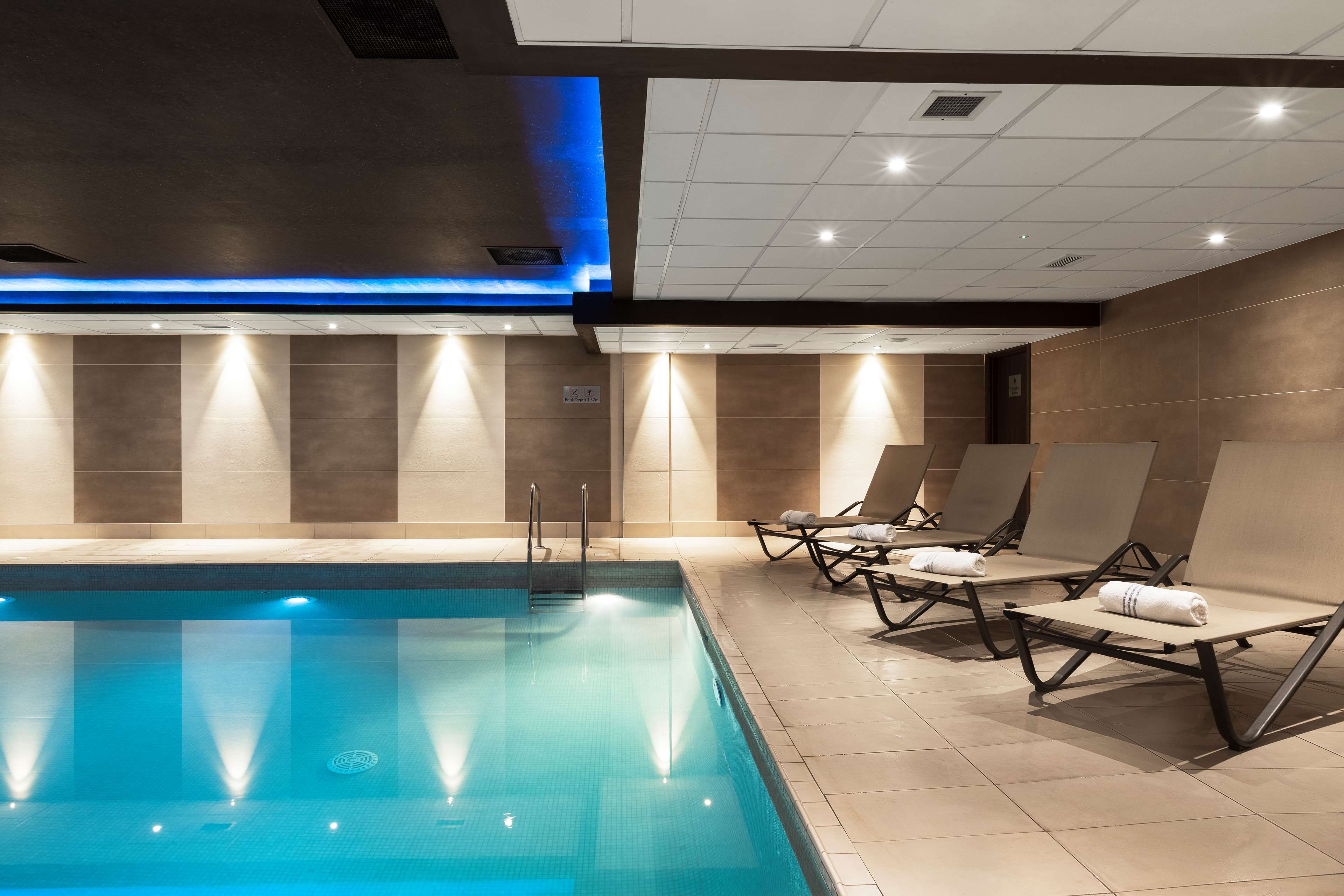 Radisson Blu Edinburgh Radisson Blu Edinburgh