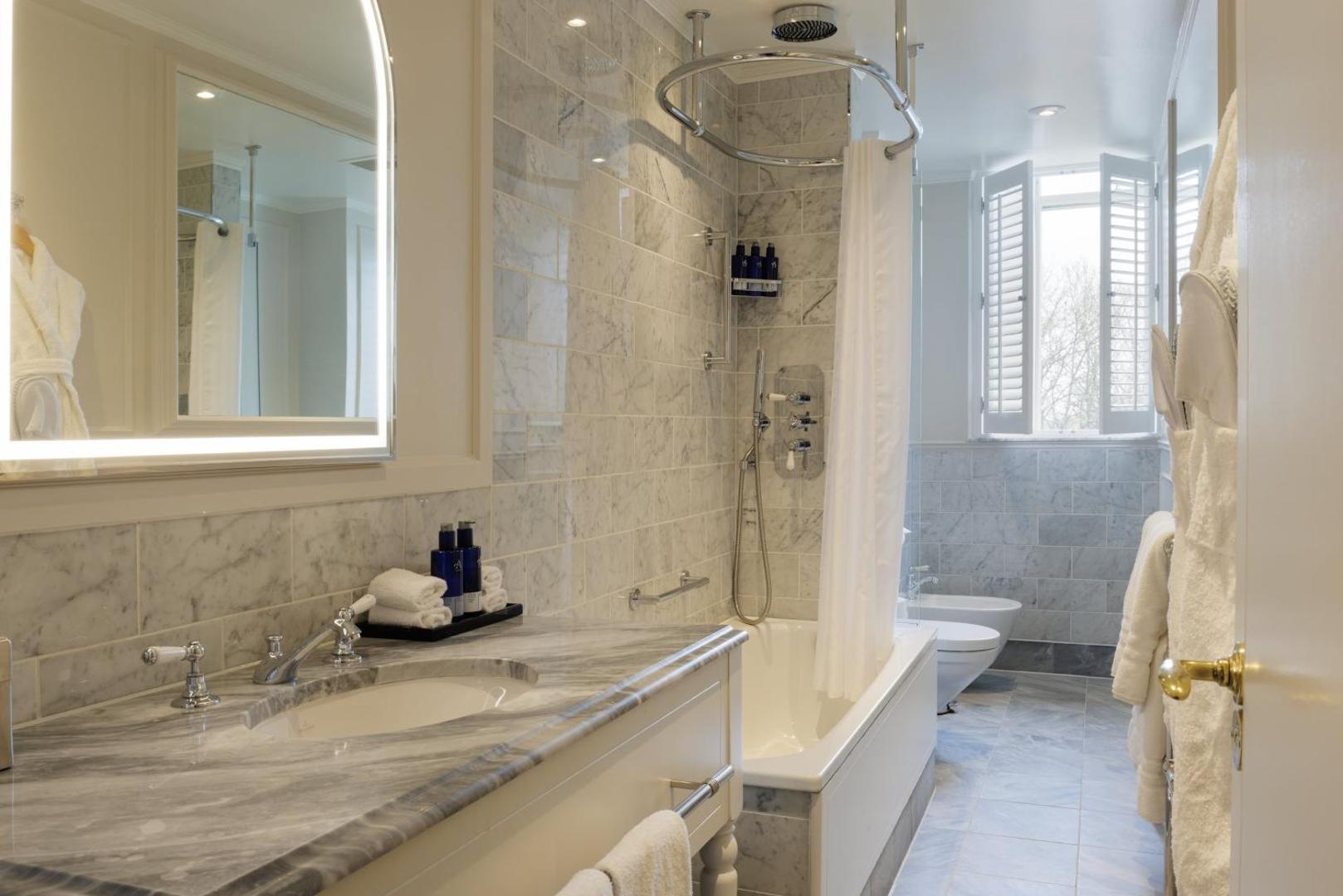 The Caledonian Edinburgh, Curio Collection by Hilton The Caledonian Edinburgh, Curio Collection by Hilton