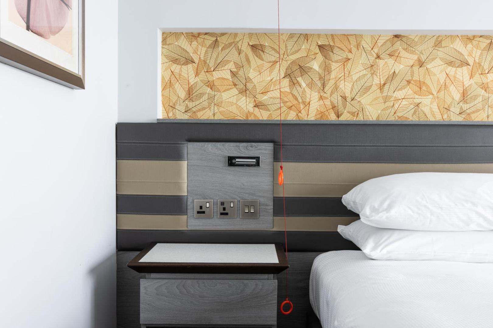 The DoubleTree by Hilton Edinburgh - Queensferry Crossing The DoubleTree by Hilton Edinburgh - Queensferry Crossing