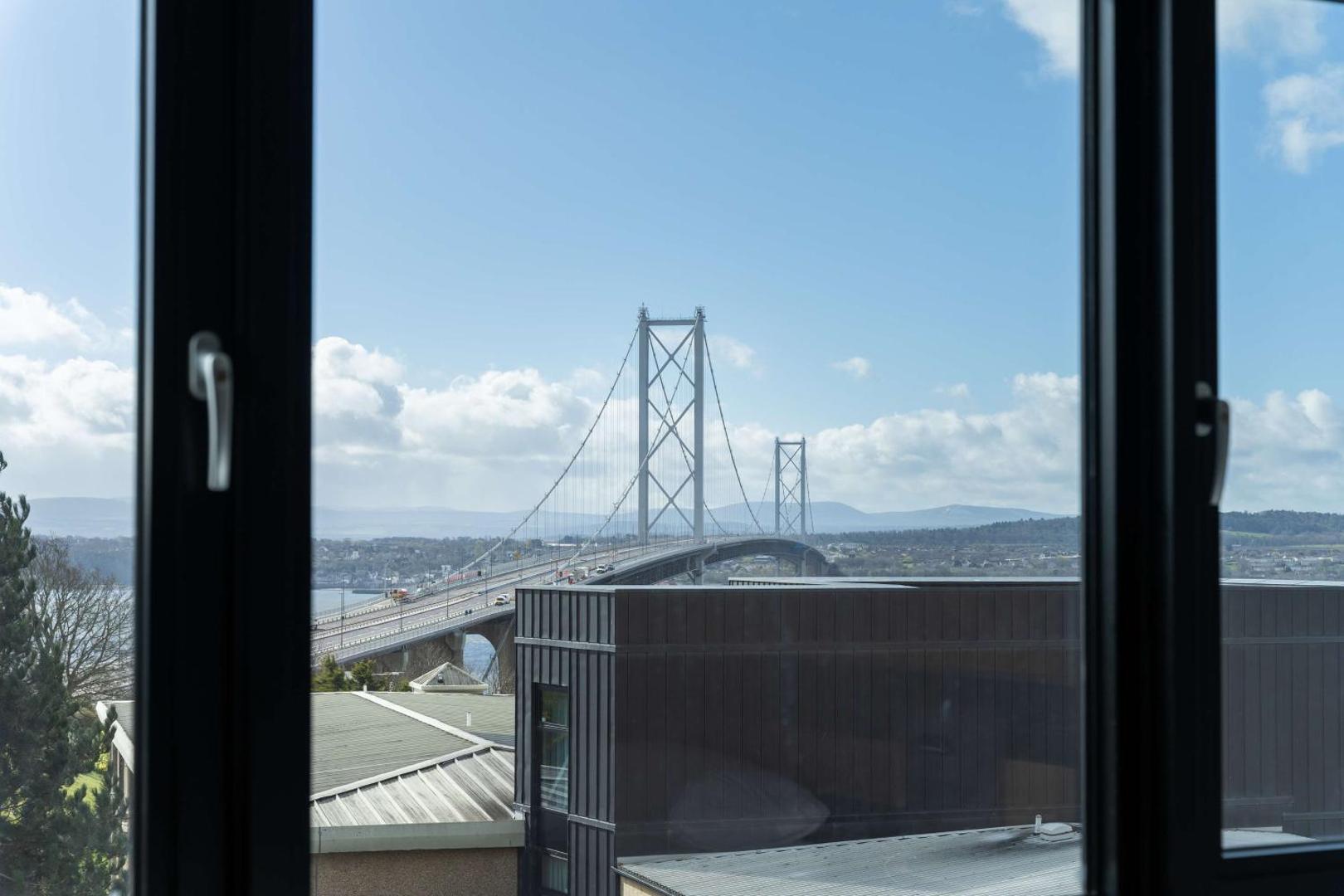 The DoubleTree by Hilton Edinburgh - Queensferry Crossing The DoubleTree by Hilton Edinburgh - Queensferry Crossing