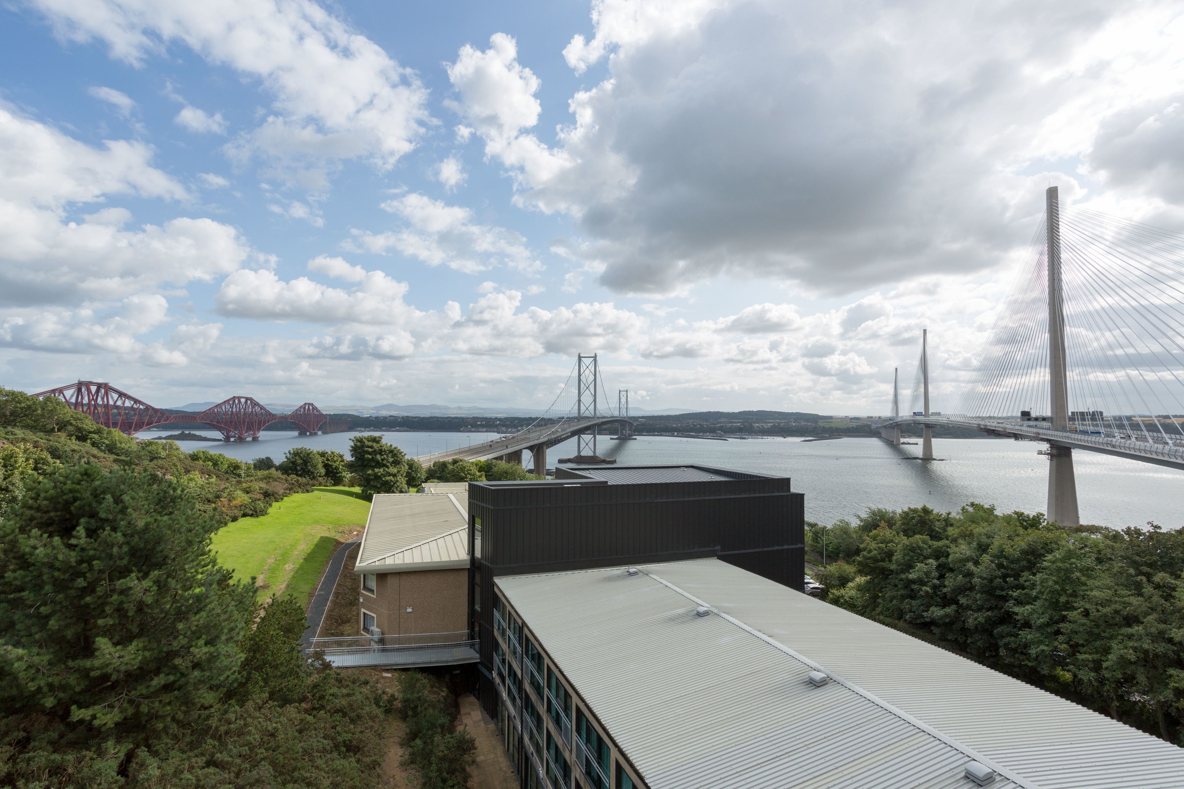 The DoubleTree by Hilton Edinburgh - Queensferry Crossing The DoubleTree by Hilton Edinburgh - Queensferry Crossing