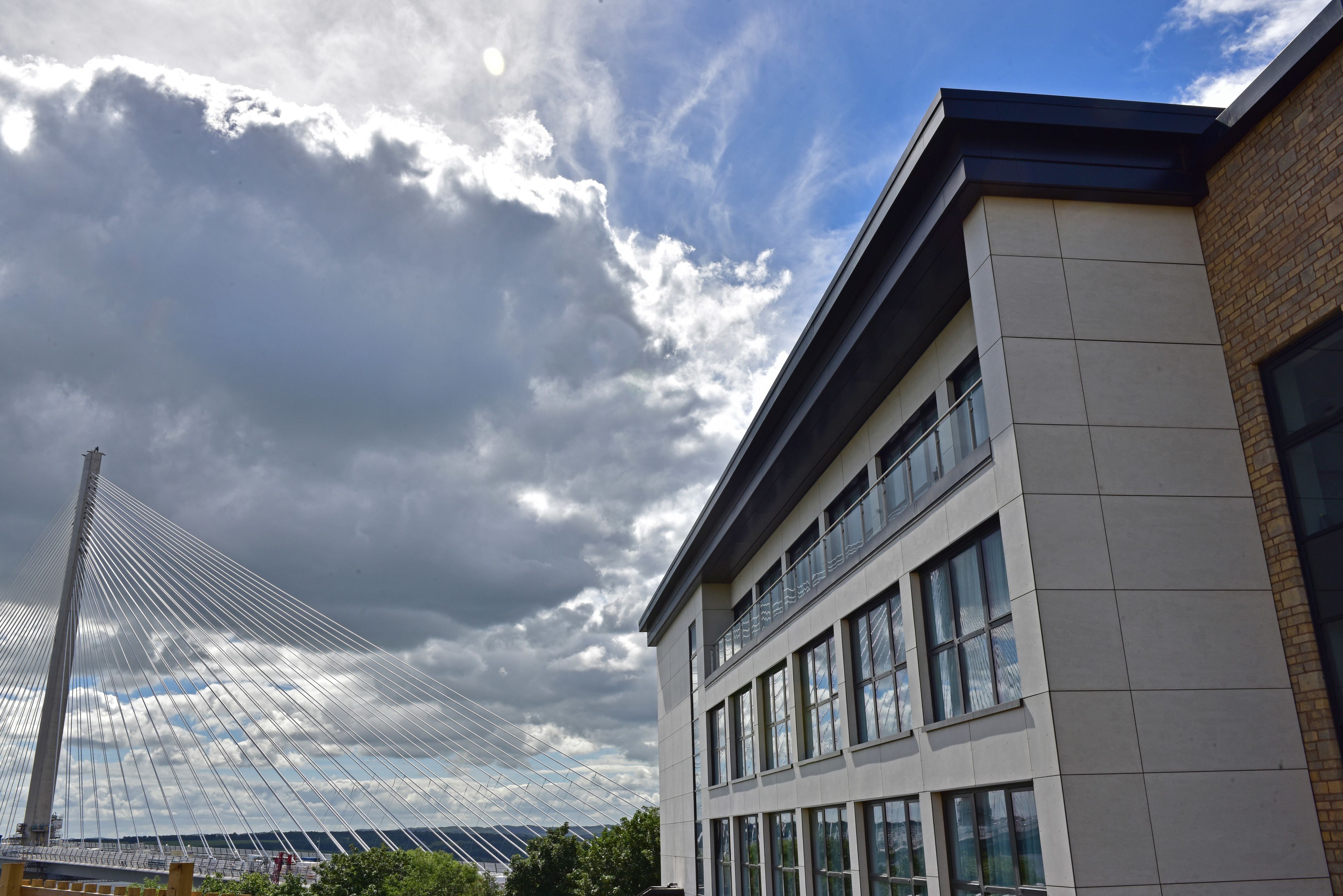 The DoubleTree by Hilton Edinburgh - Queensferry Crossing The DoubleTree by Hilton Edinburgh - Queensferry Crossing