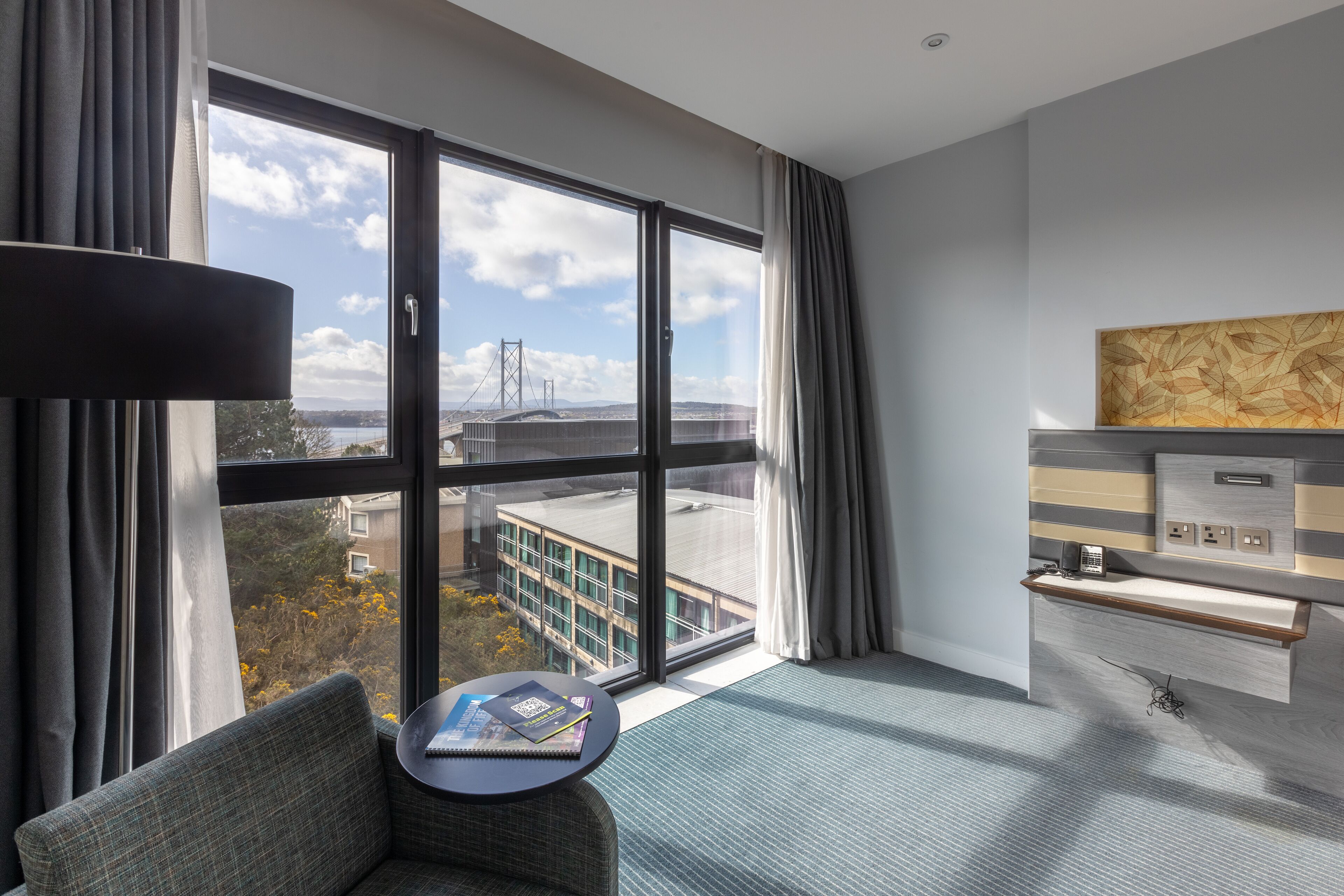 The DoubleTree by Hilton Edinburgh - Queensferry Crossing The DoubleTree by Hilton Edinburgh - Queensferry Crossing