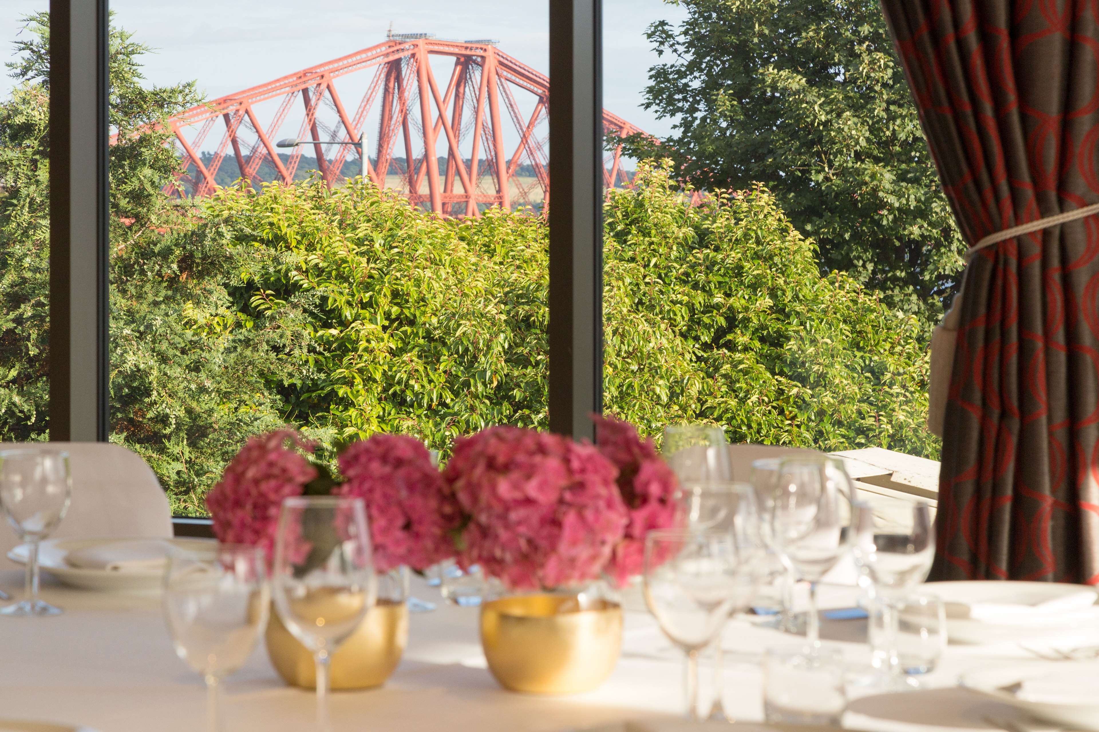 The DoubleTree by Hilton Edinburgh - Queensferry Crossing The DoubleTree by Hilton Edinburgh - Queensferry Crossing