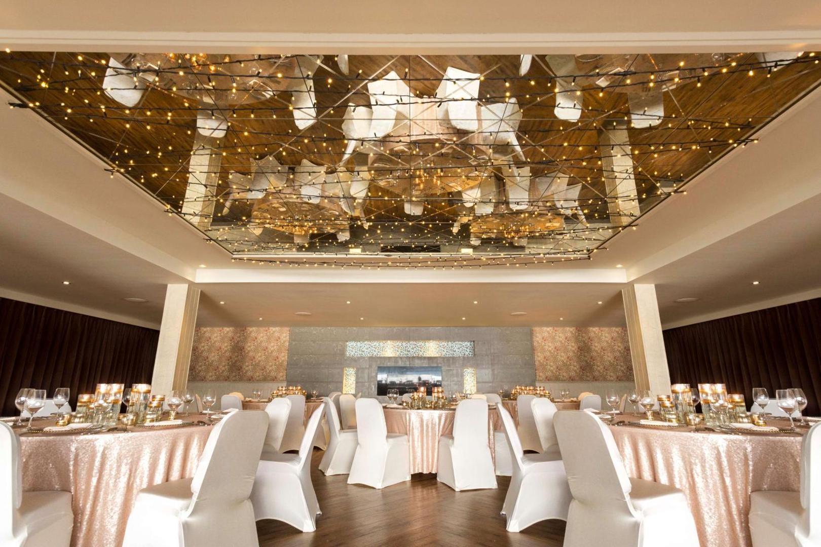 The DoubleTree by Hilton Edinburgh - Queensferry Crossing The DoubleTree by Hilton Edinburgh - Queensferry Crossing