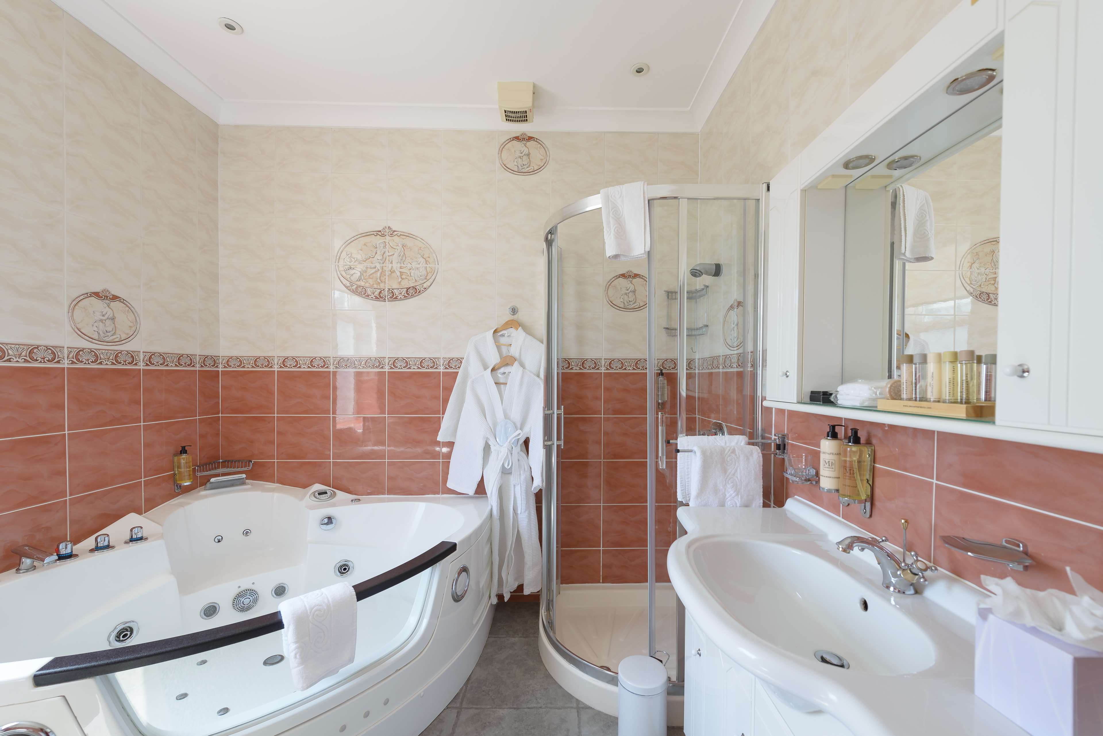 Best Western Plus The Connaught Hotel & Spa Best Western Plus The Connaught Hotel & Spa