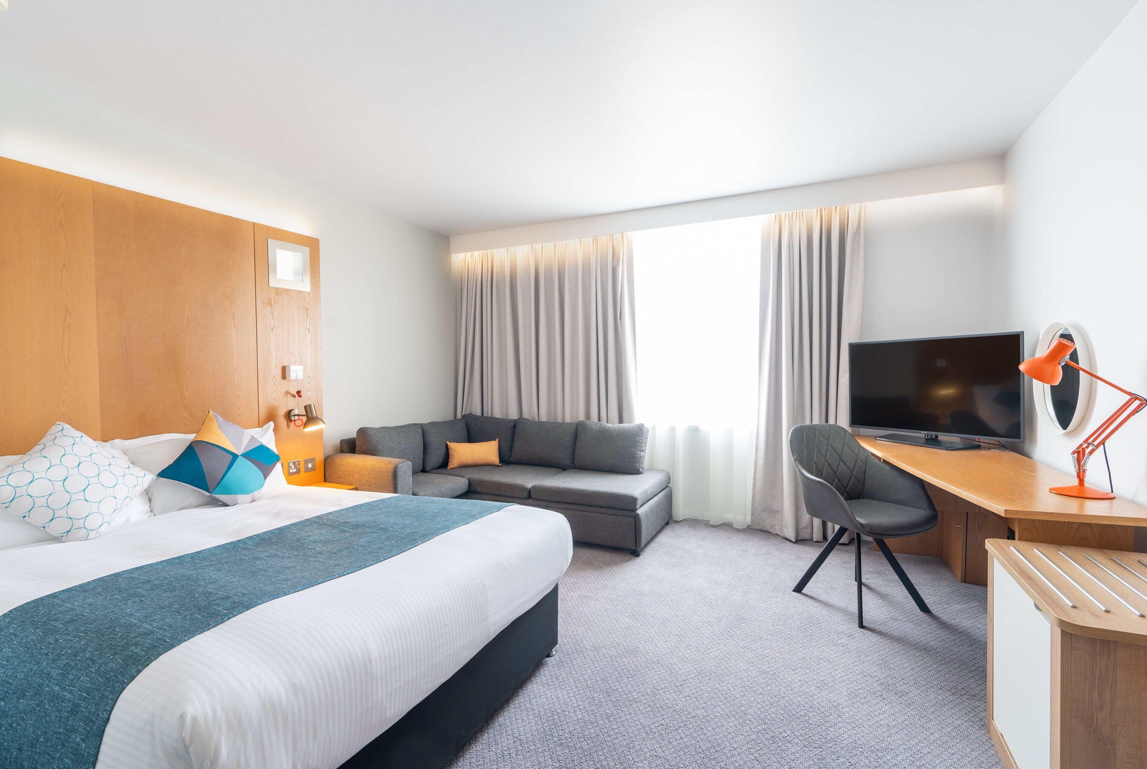 Holiday Inn Bournemouth Holiday Inn Bournemouth