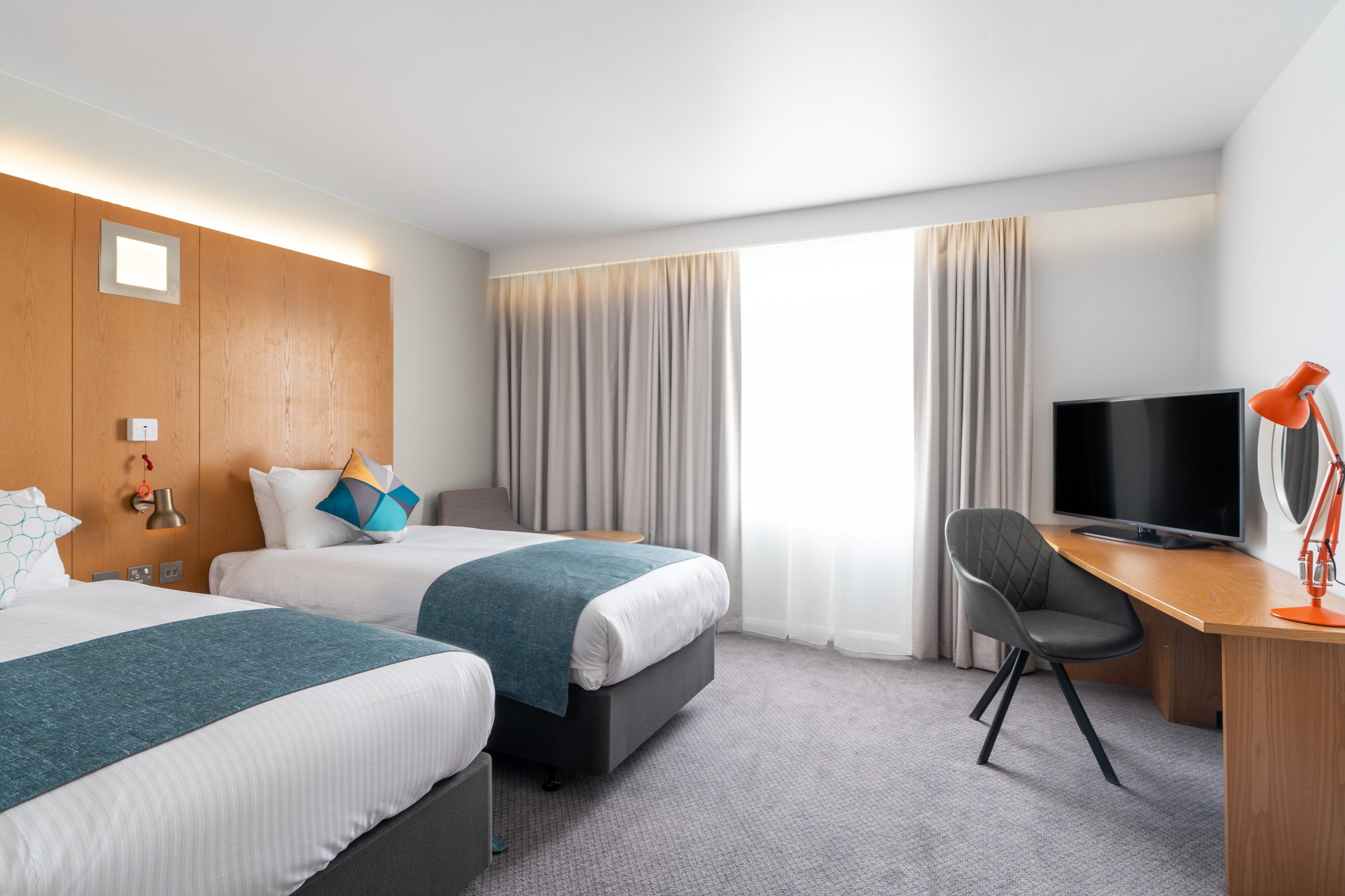 Holiday Inn Bournemouth Holiday Inn Bournemouth