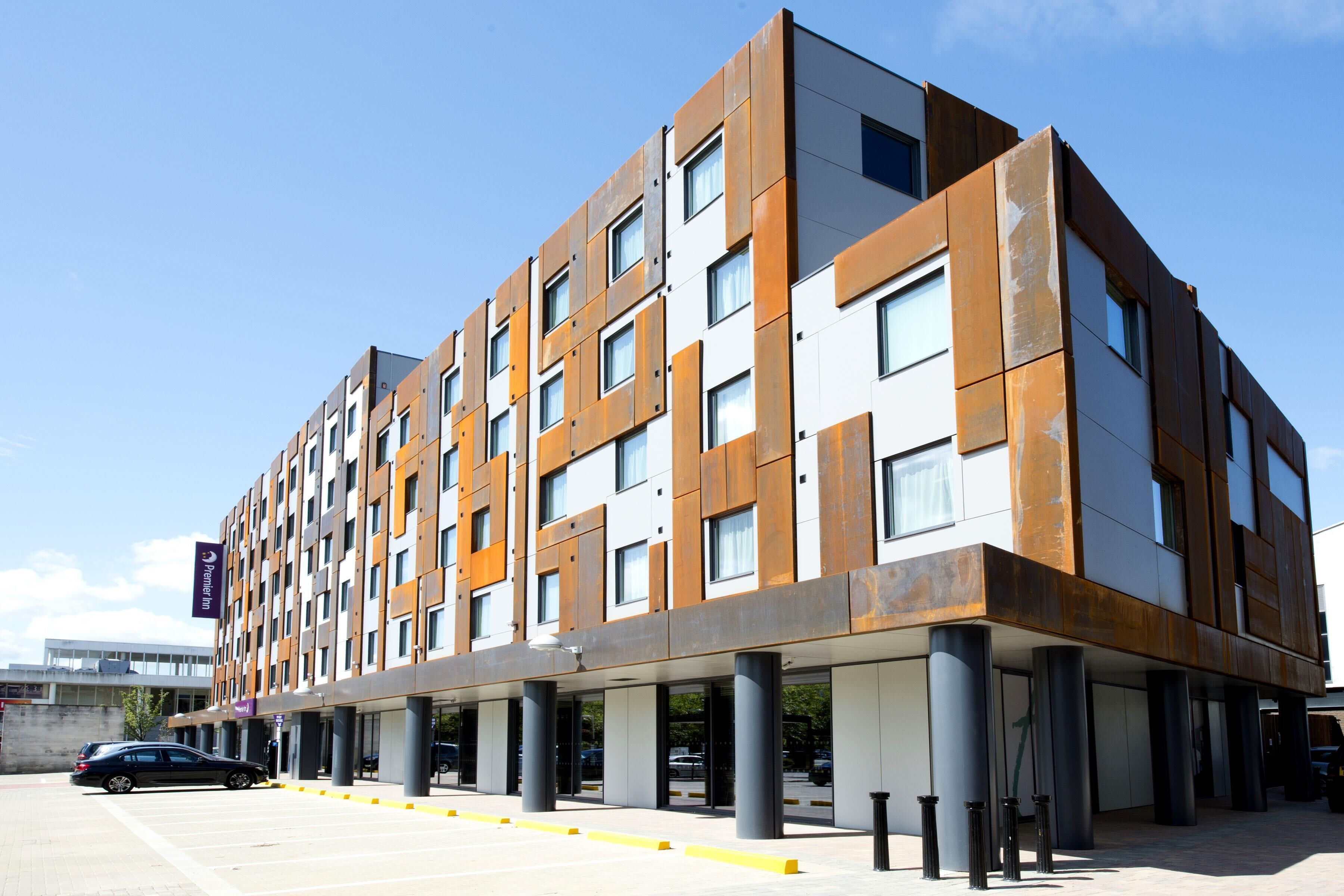 Premier Inn Milton Keynes Central Theatre District Hotel