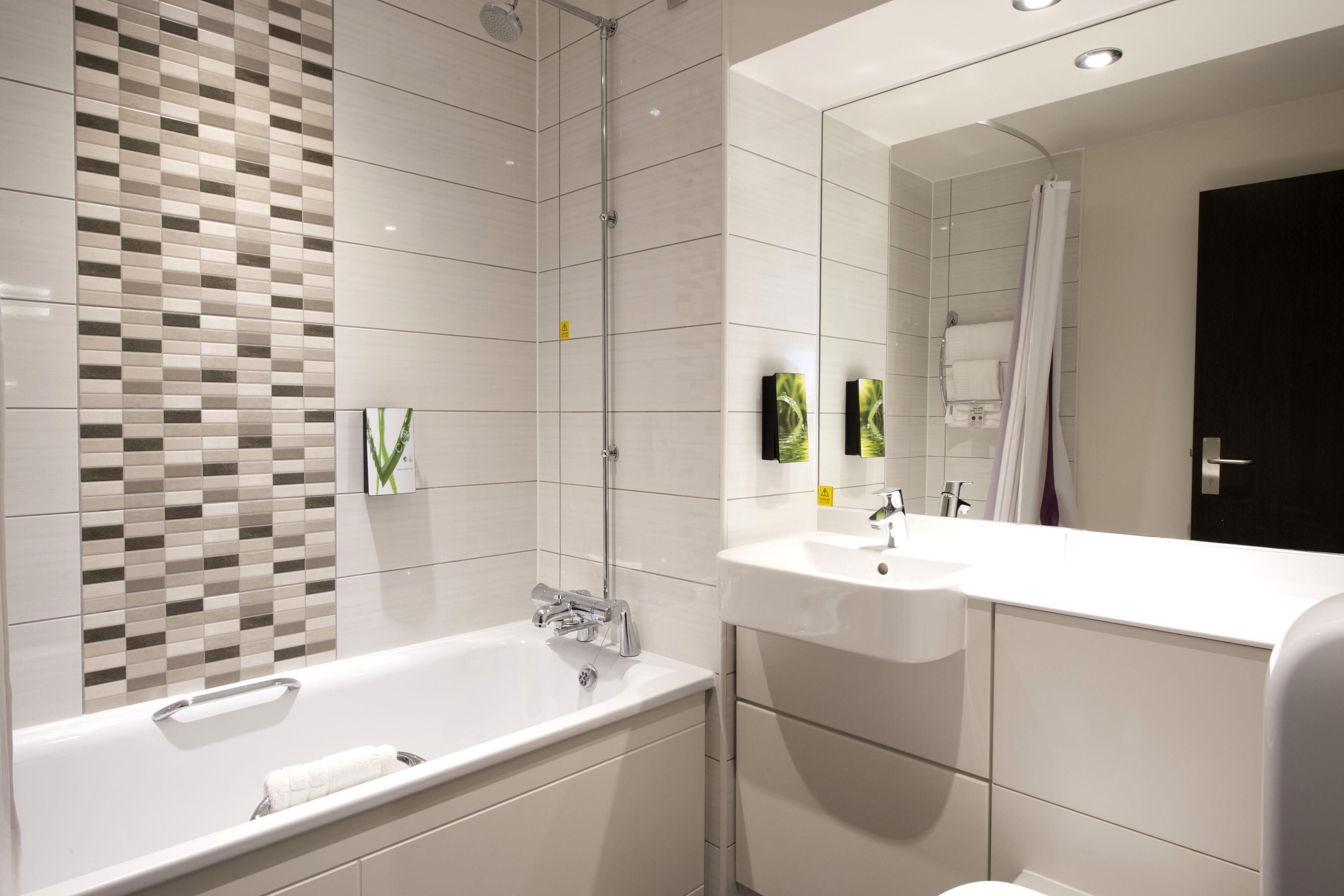 Premier Inn Milton Keynes Central Theatre District Hotel