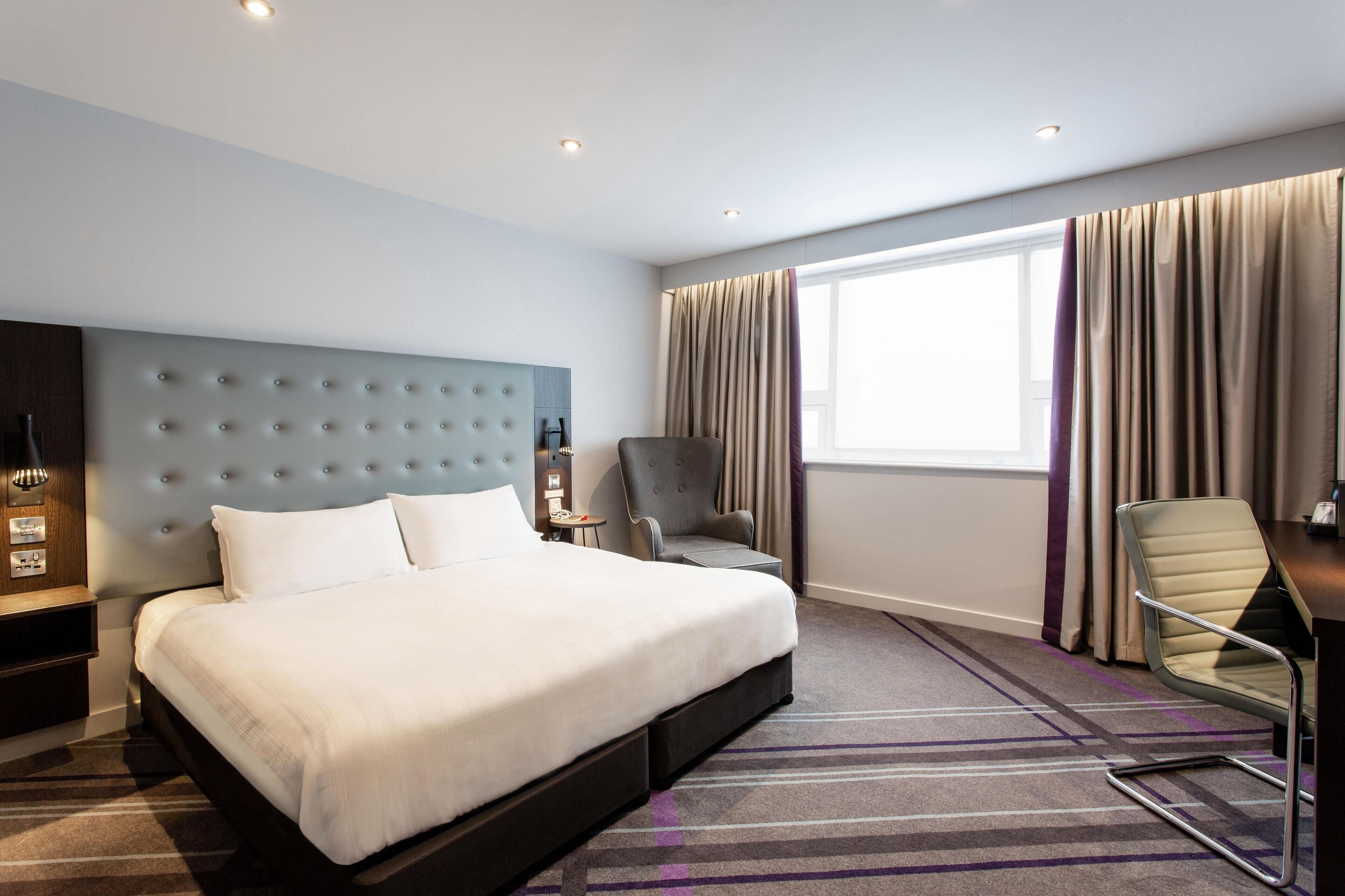 Premier Inn Milton Keynes Central Theatre District Hotel