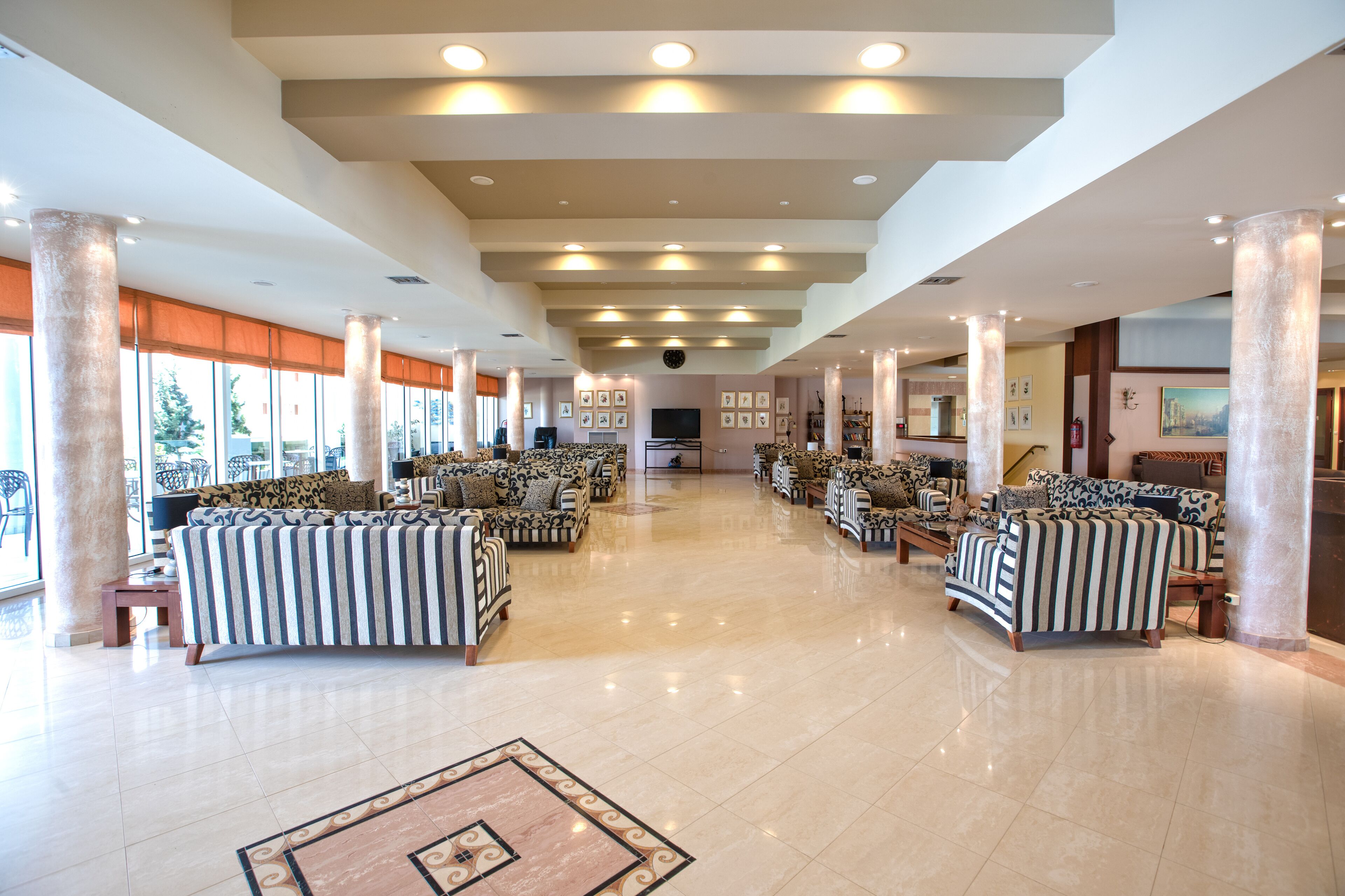 Sovereign Beach Hotel Sovereign Beach Hotel
