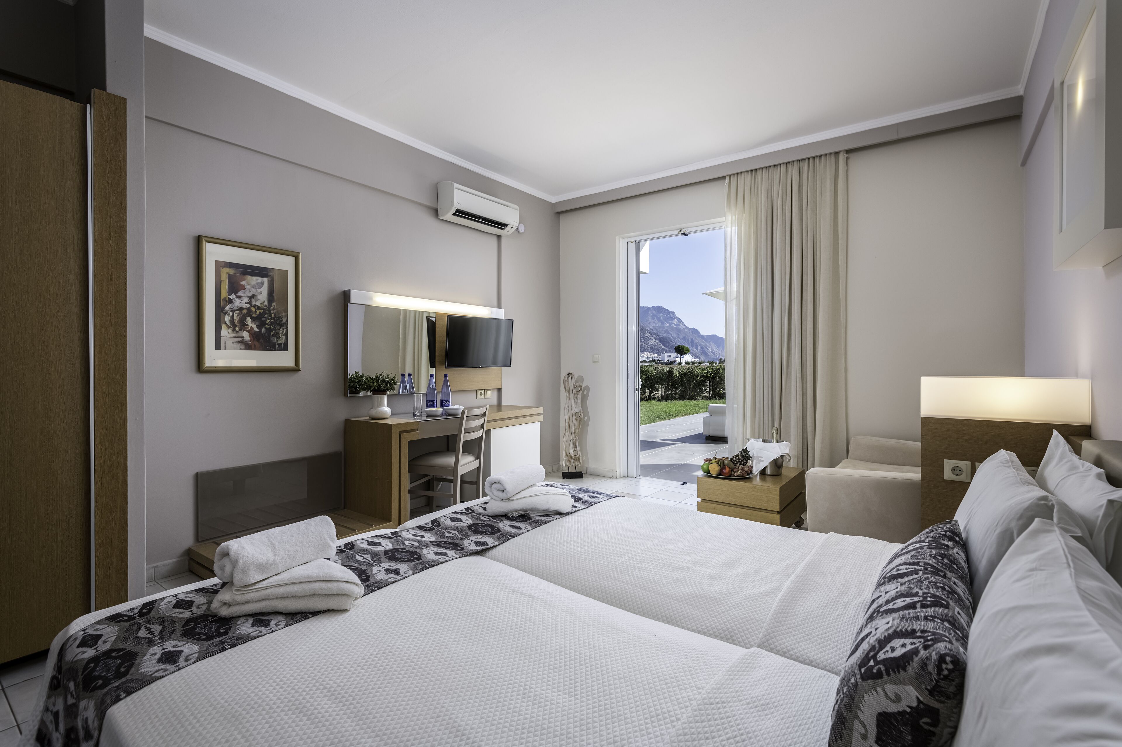 Sovereign Beach Hotel Sovereign Beach Hotel
