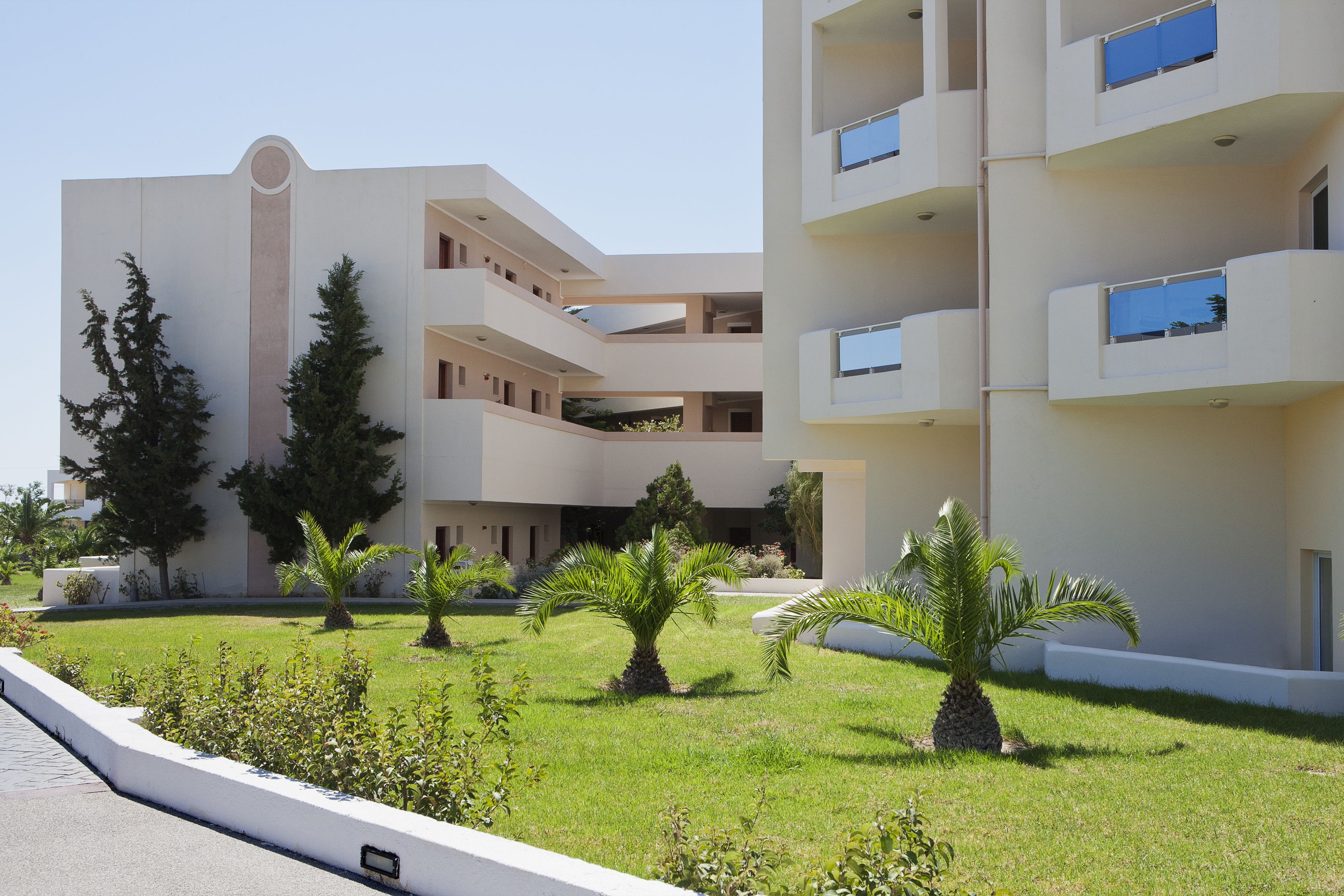 Sovereign Beach Hotel Sovereign Beach Hotel