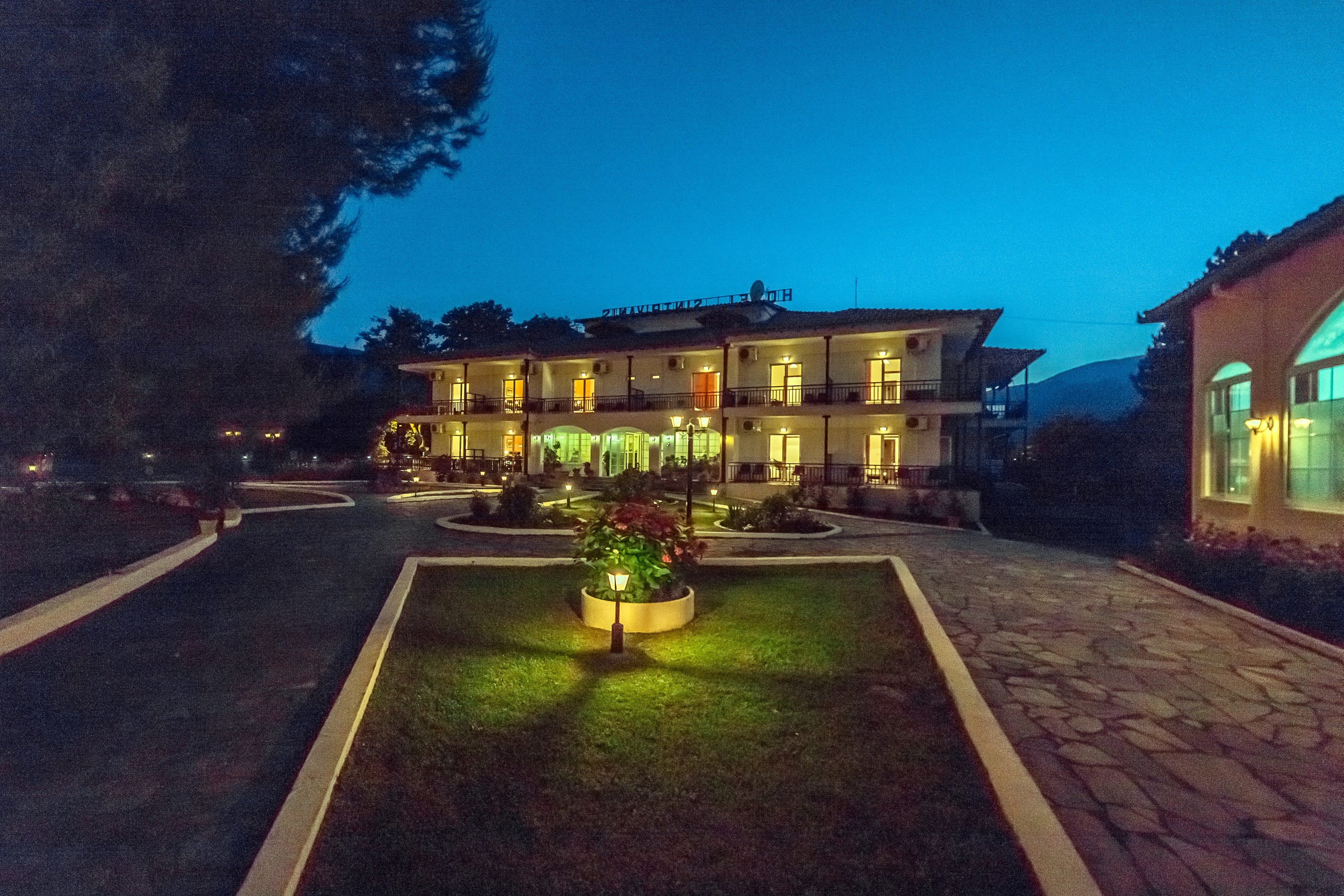 Sintrivanis Beach Hotel