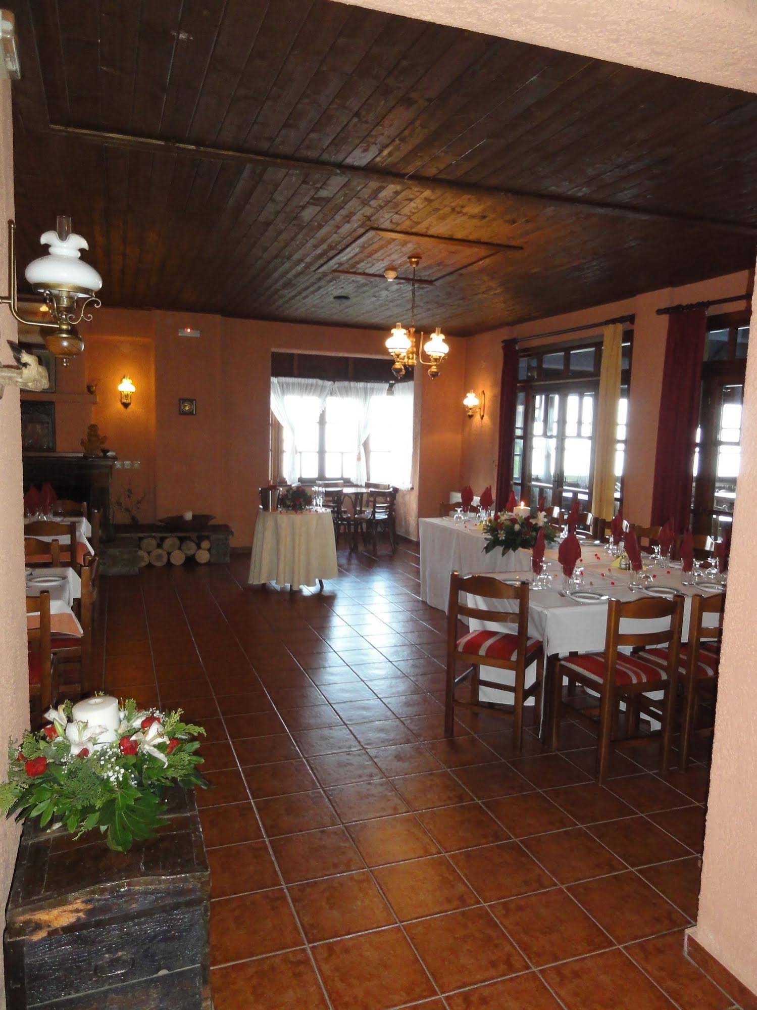 Sintrivanis Mountain Hostel Sintrivanis Mountain Hostel