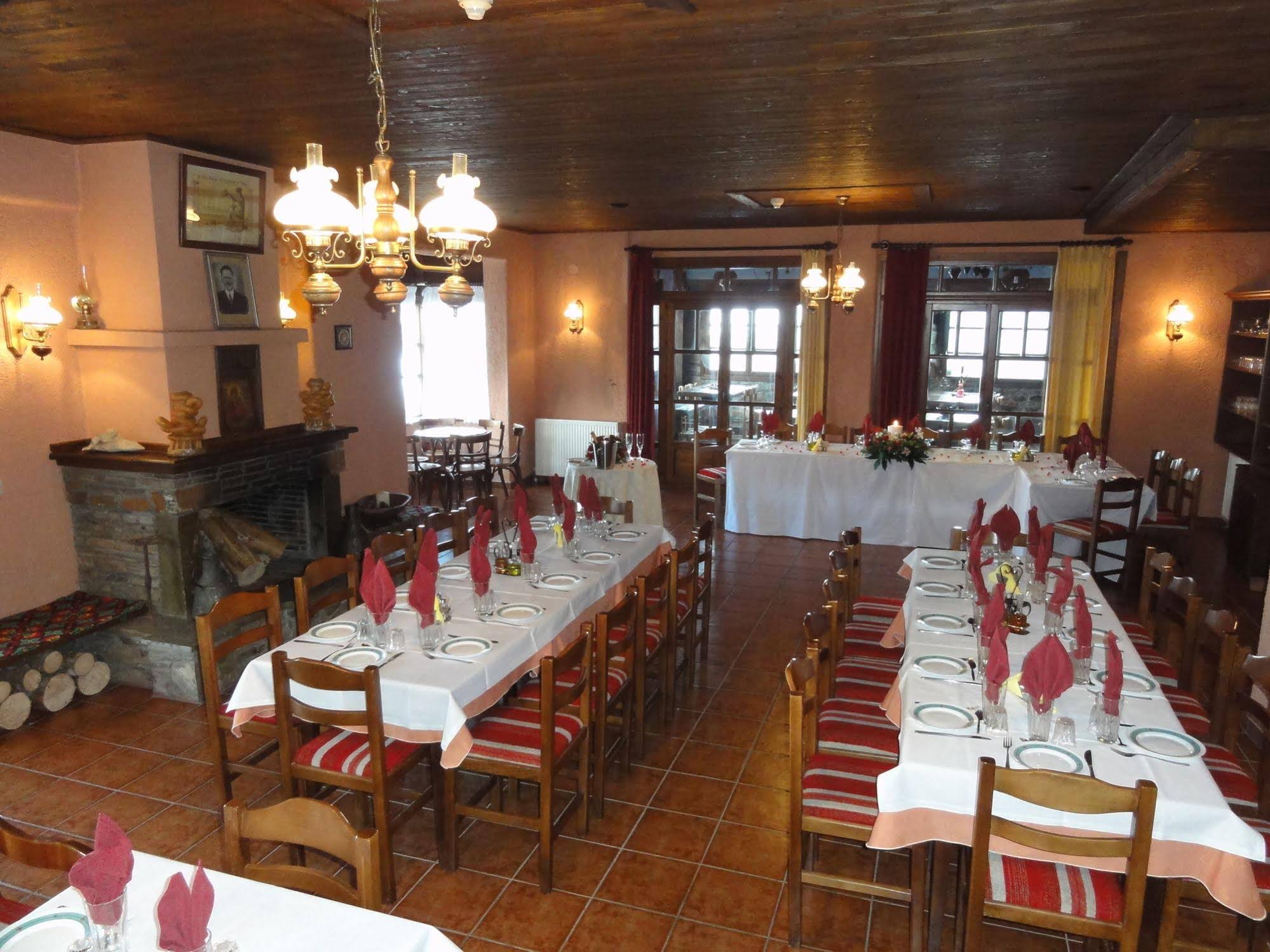 Sintrivanis Mountain Hostel Sintrivanis Mountain Hostel