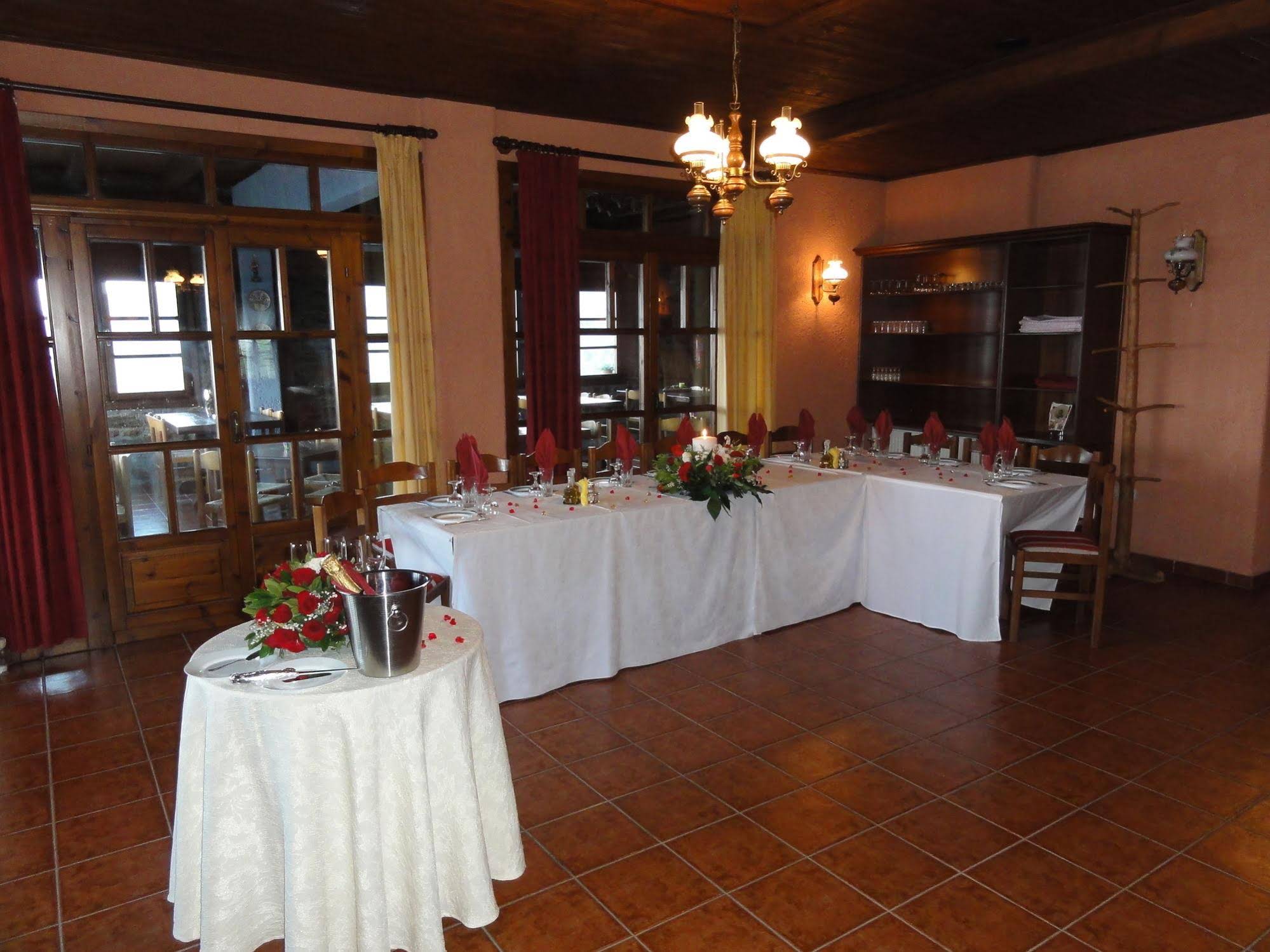 Sintrivanis Mountain Hostel Sintrivanis Mountain Hostel