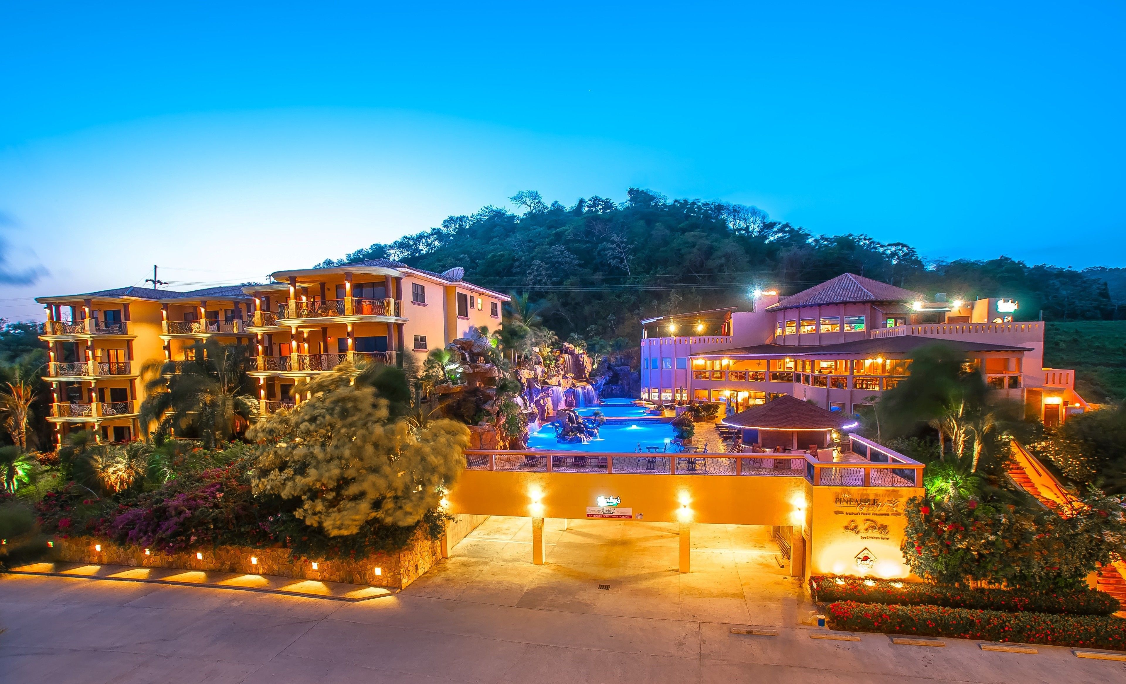Clarion Suites Roatan at Pineapple Villas Clarion Suites Roatan at Pineapple Villas